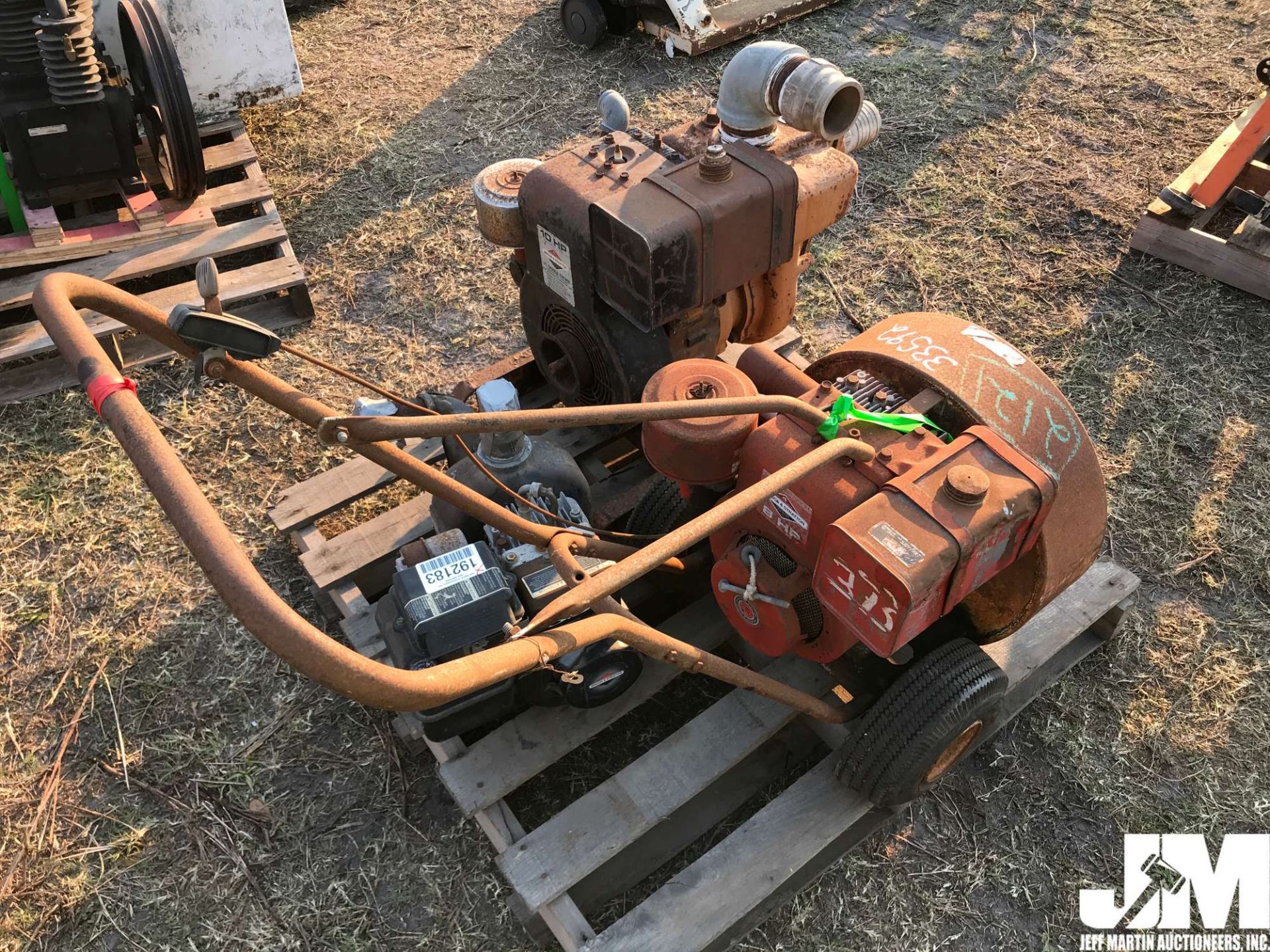PALLET OF BLOWER AND PUMPS