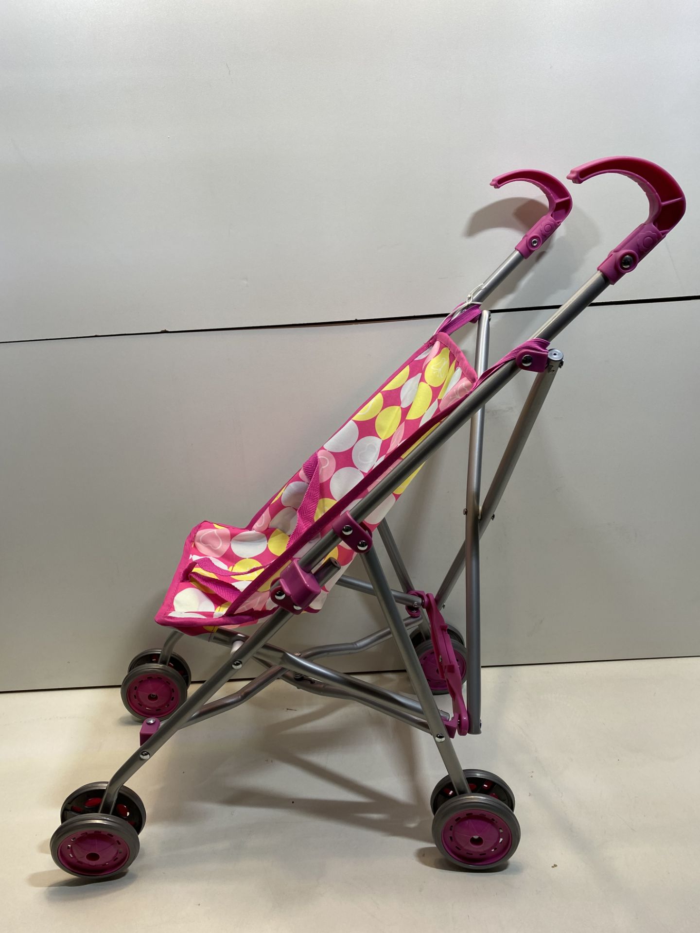 1 x Kids Foldable Pink Doll Stroller | 8711866273577 - Image 2 of 4