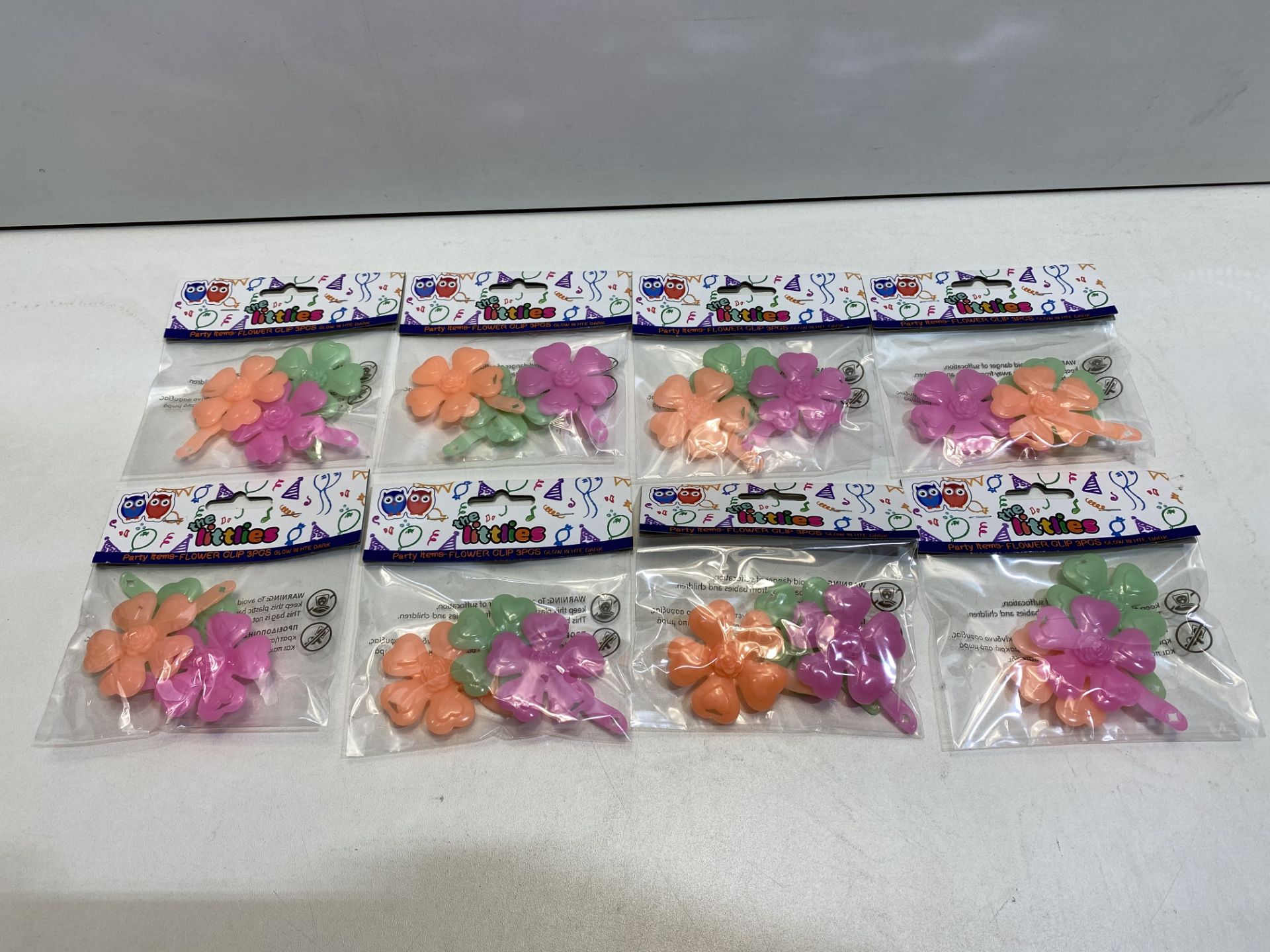 8 x The Littlies clip flowers green/orange/pink 3 pieces | 5205698240546 - Image 2 of 2