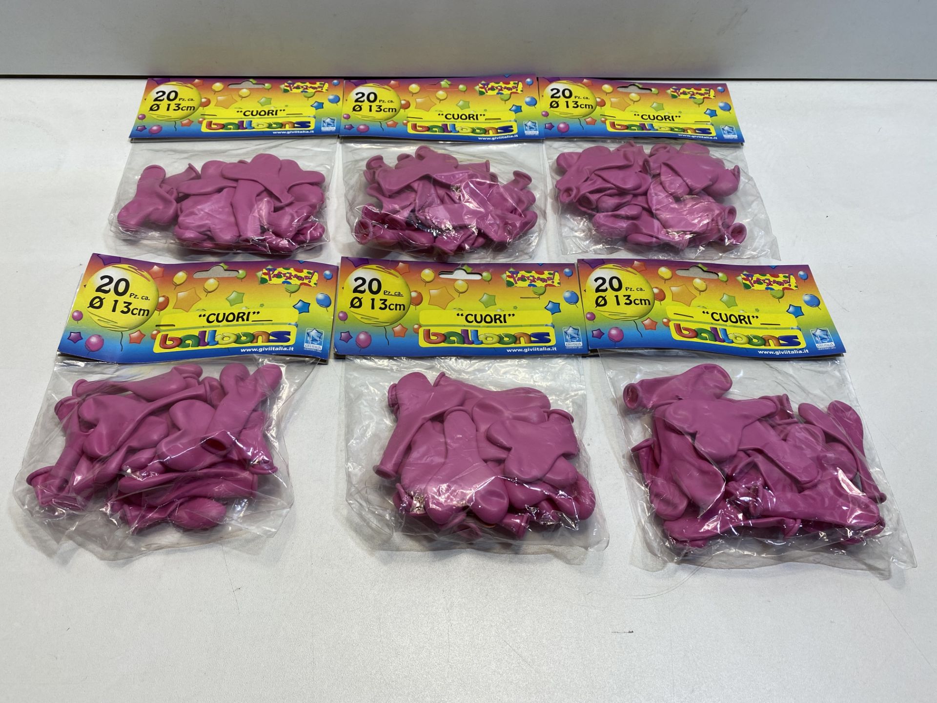 6 x Packets Of Pink Heart Rubber Balloons (20 per Pack) | 8010052557942 - Image 2 of 2