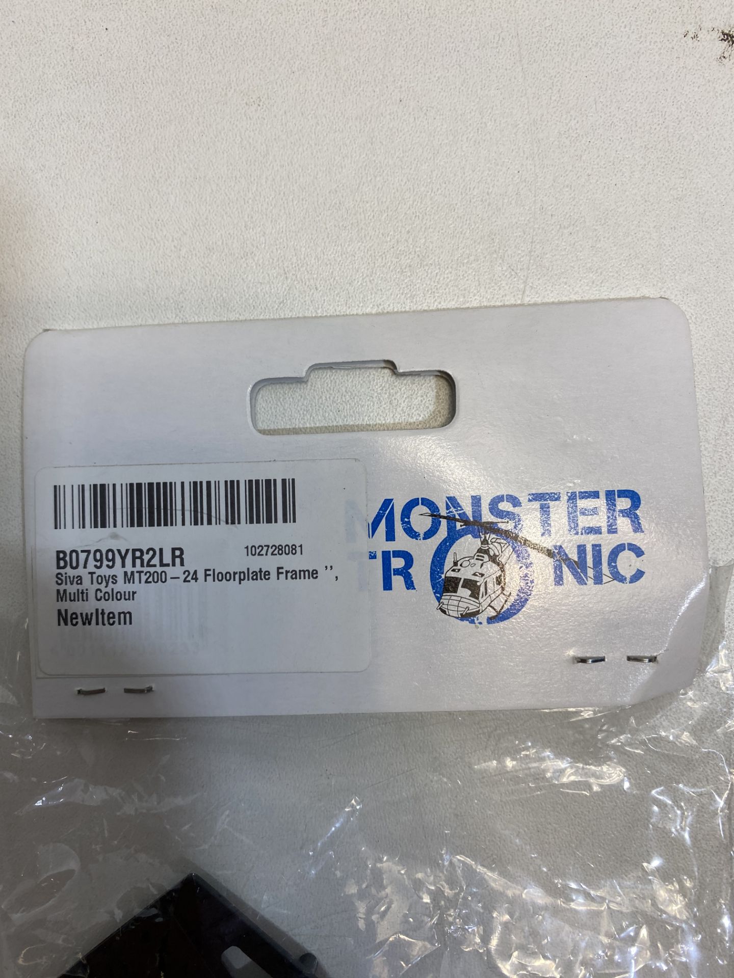19 x Various Monster Tronic Parts & Accessories - Image 4 of 8