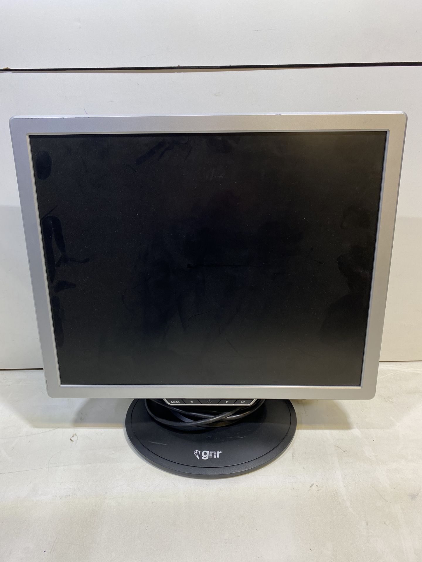 10 x Various Computer Monitors as per pictures - Image 12 of 40
