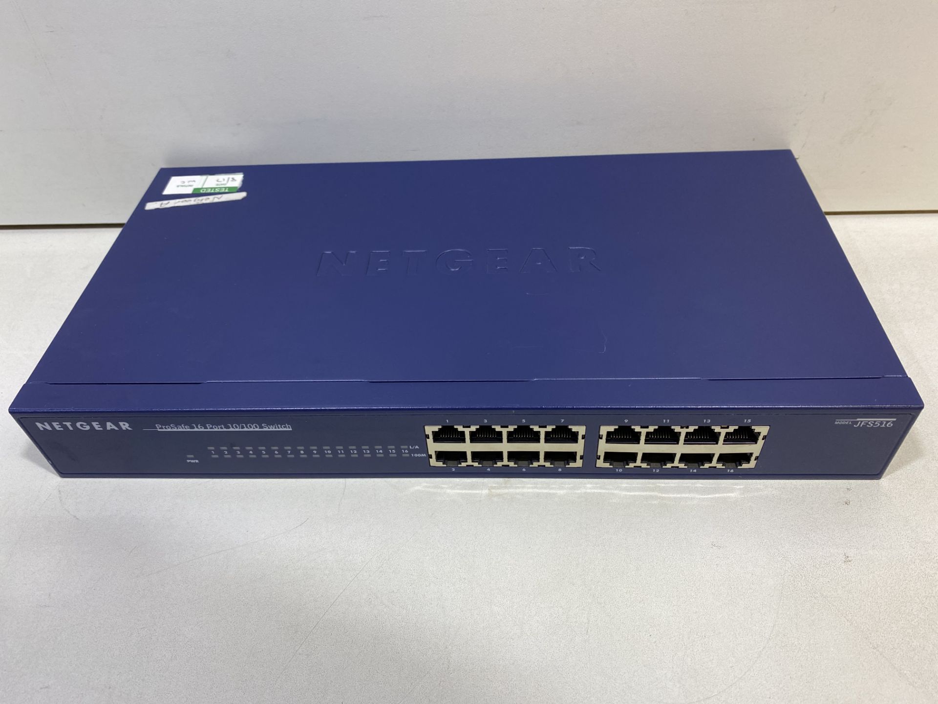 Netgear JFS516 ProSafe 16 Port 10/100 Ethernet Switch - Image 2 of 6