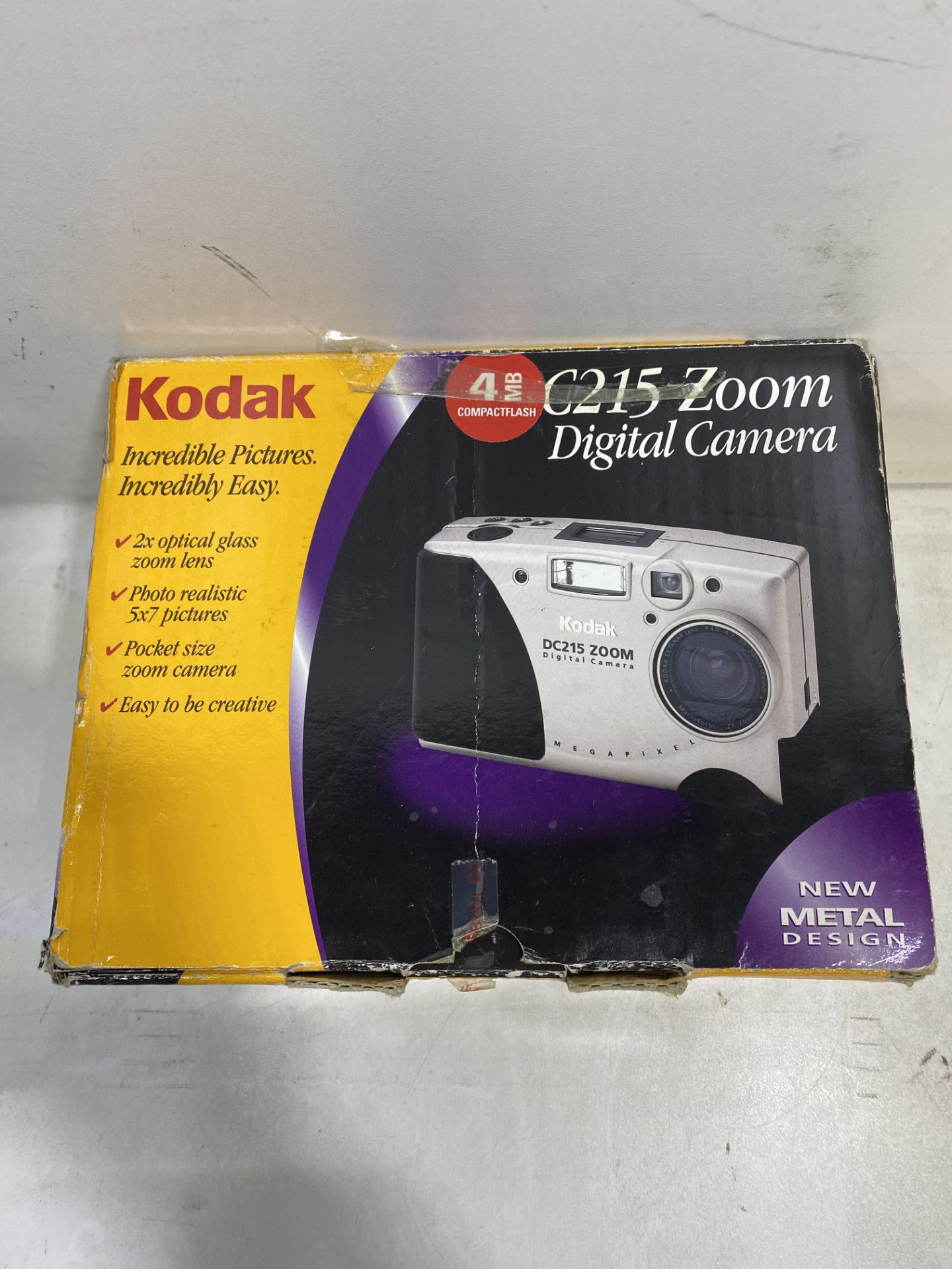 Kodak C215 ZOOM Digital Camera - Image 2 of 8