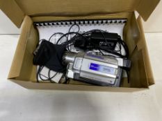 JVC GR-DVL-257E Digital Video Camera w/ Cassettes & Control