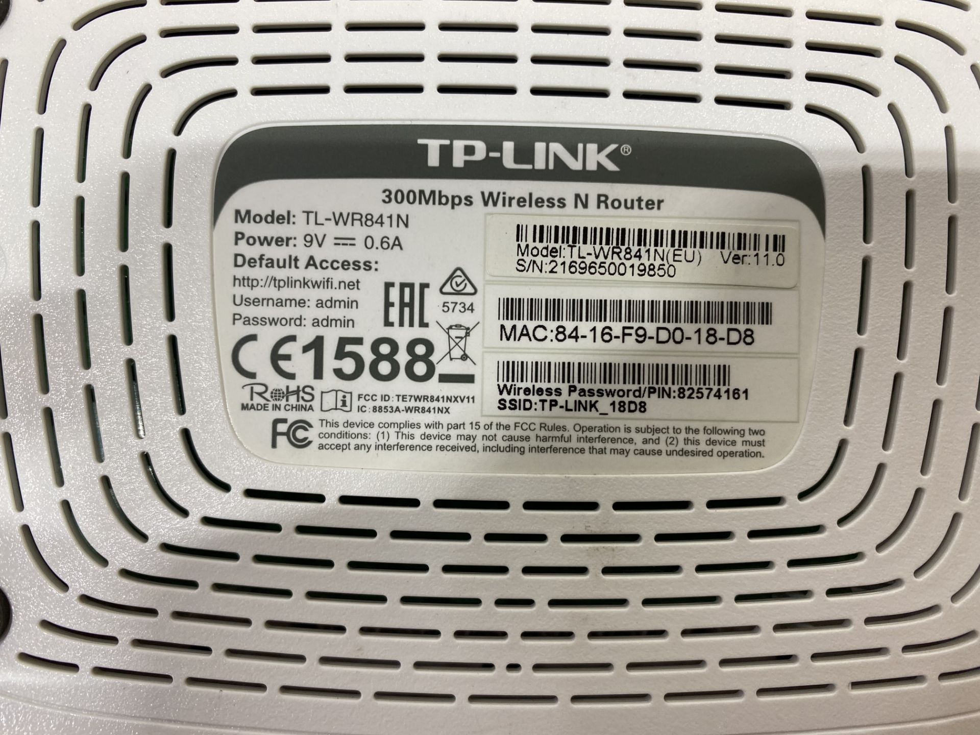 TP-Link TL-WR841N Wireless Router - Image 5 of 5