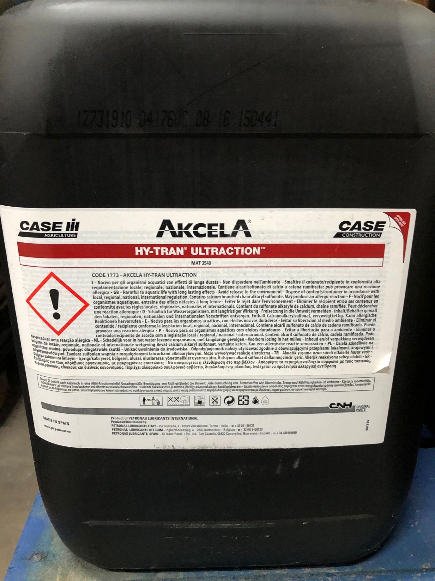 4 x 20L Drums of Akcela MAT 3540 Hy-Tran Ultraction Transmission Oil - Image 2 of 2