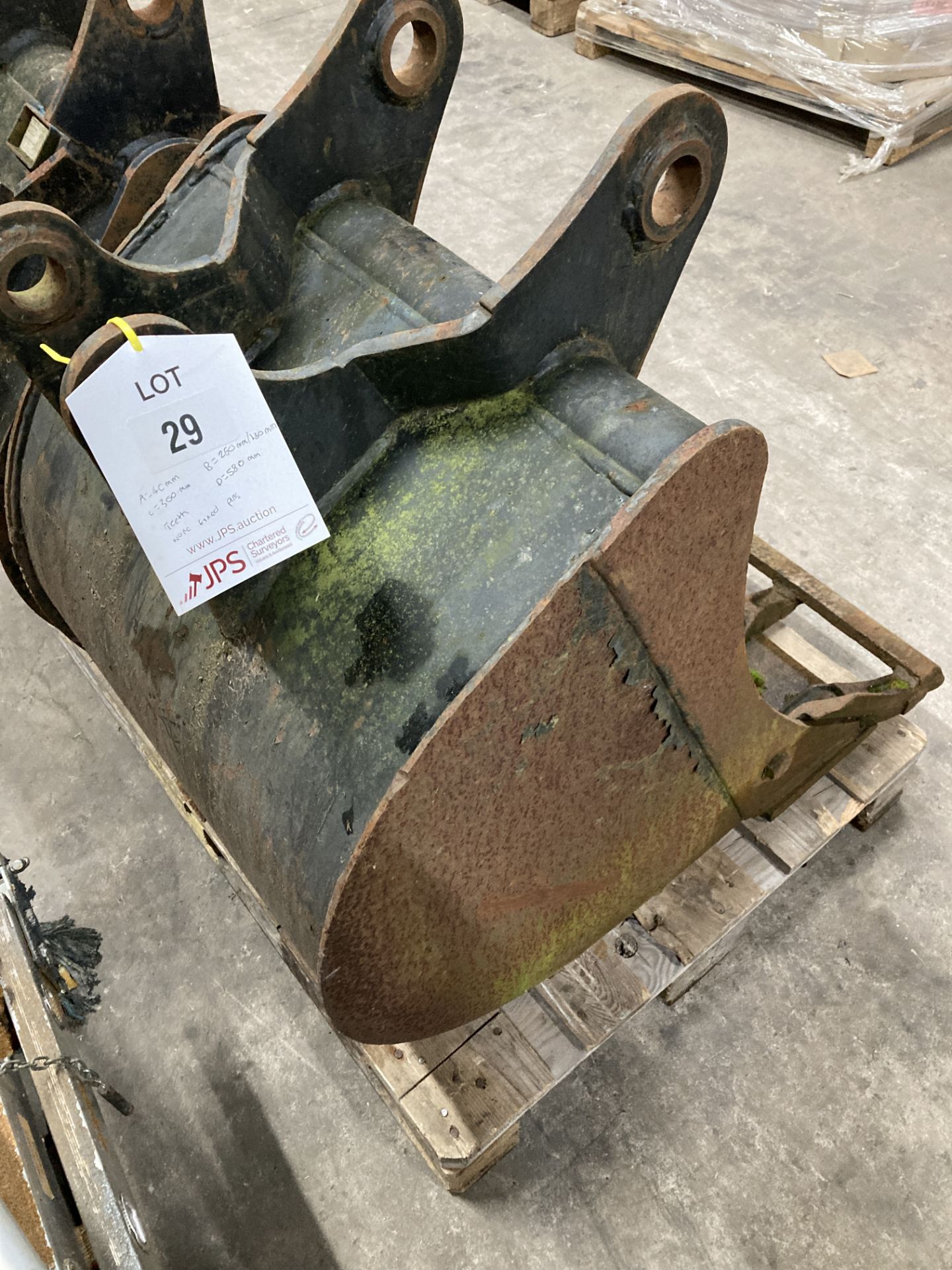 Unbranded 4 Toothed Digger Bucket Attachment | 40mm x 260mm x 300mm x 580mm