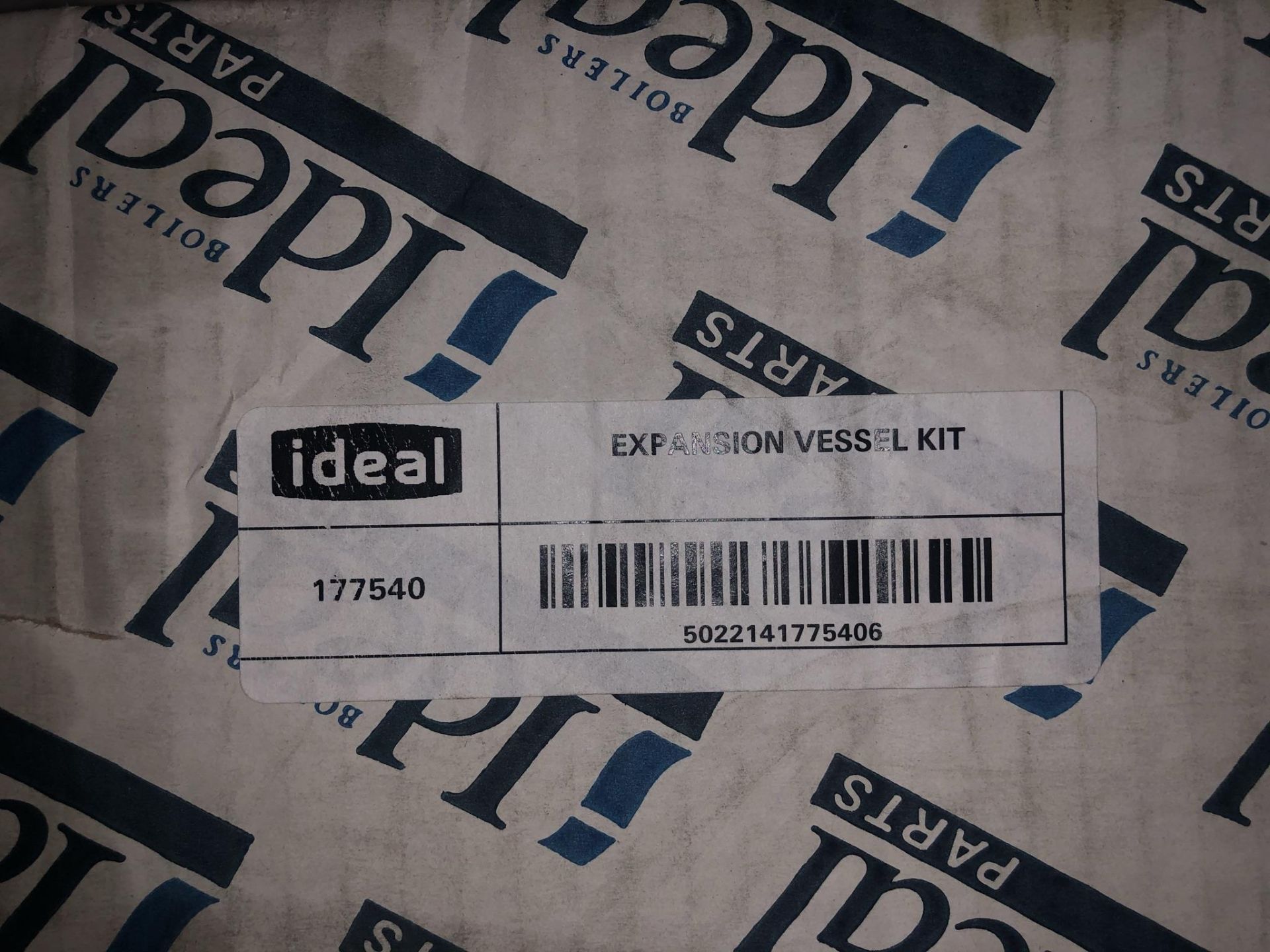 Unused Ideal 177540 expansion vessel kit - RRP£100 - Image 4 of 4