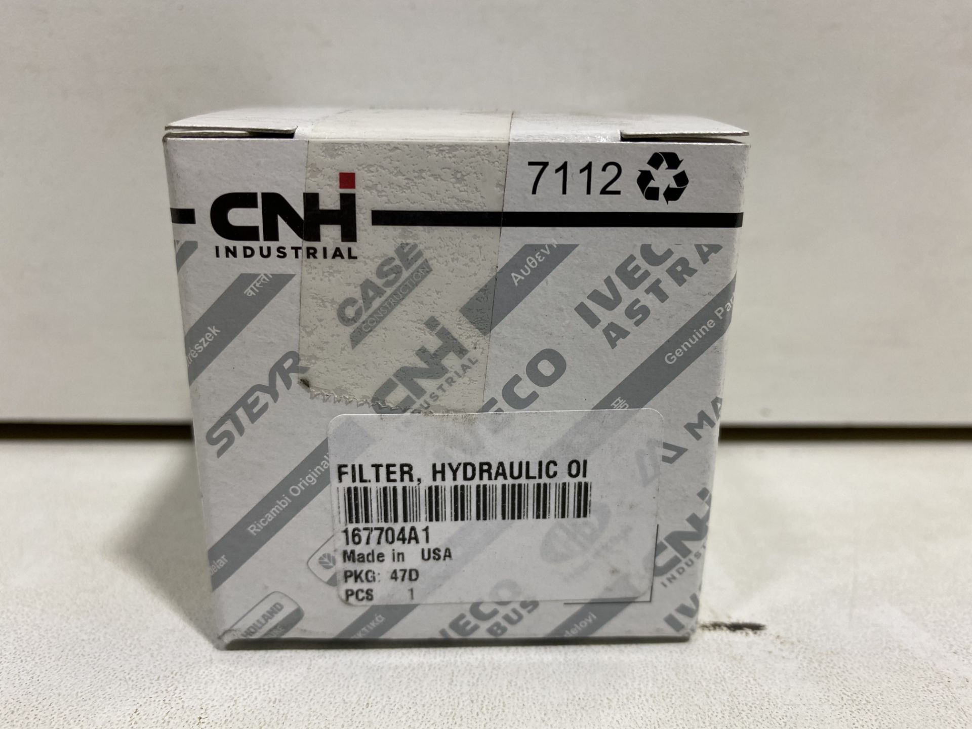 13 x CNH Hydraulic Oil Filters