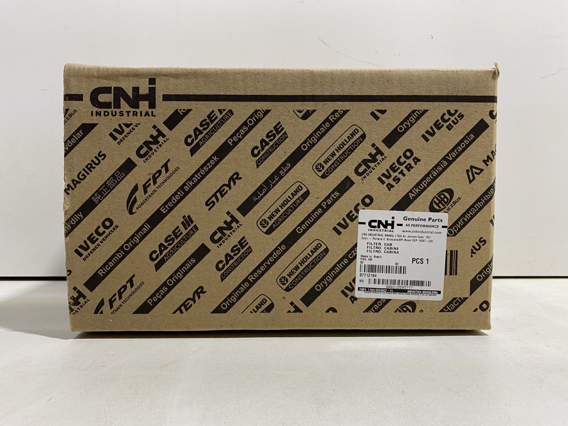 18 x CNH Cabin Filters - Image 2 of 2