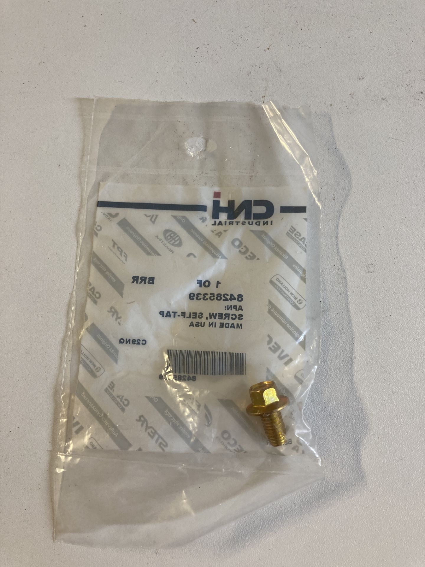 4 x CNH Self Tap Screws - Image 2 of 3