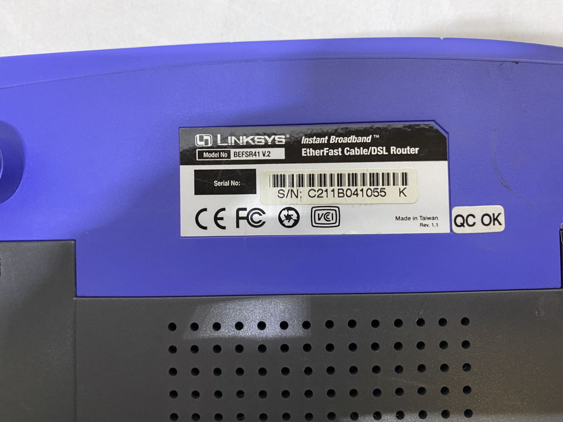 Linksys BEFSR41V.2 Router - Image 5 of 5