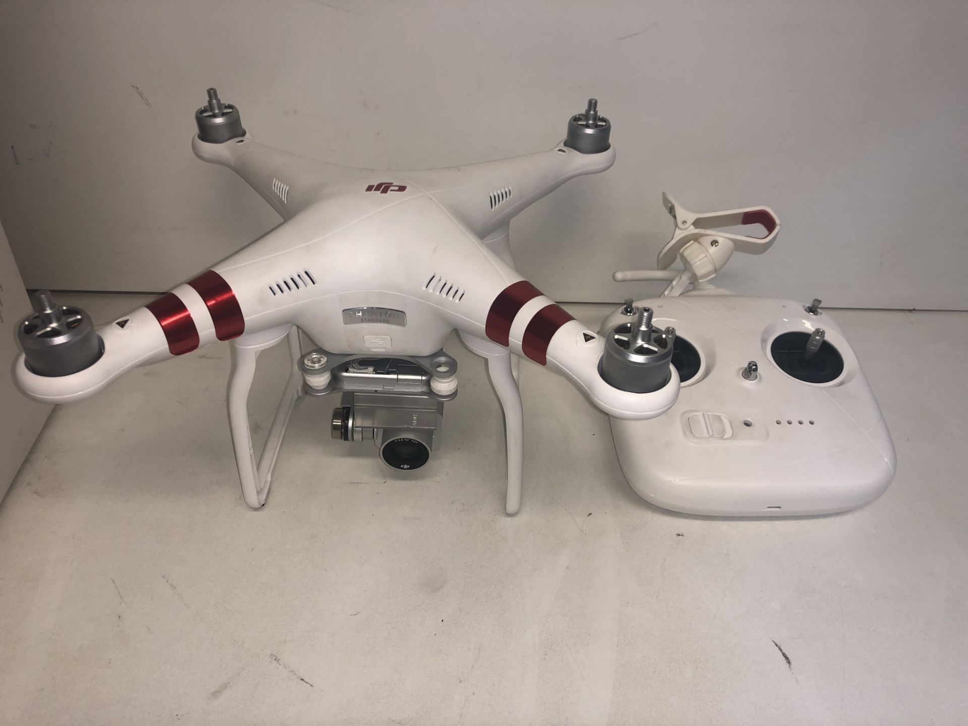 DJI Phantom 3 Standard Remote Controlled Drone w/ Camera - Image 3 of 3