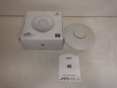 2 x UBIQUITI Uni-Fi Access Points