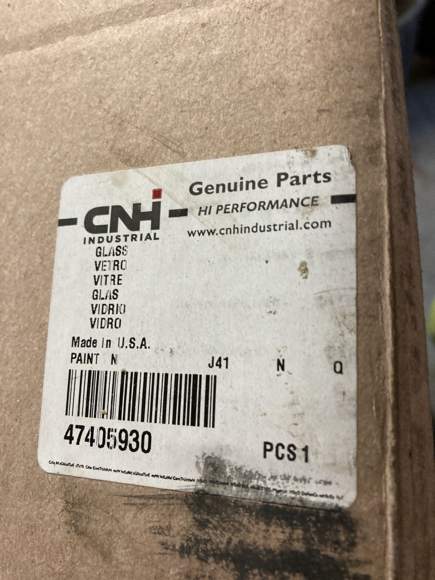 CNH Windshield Glass | 47405930