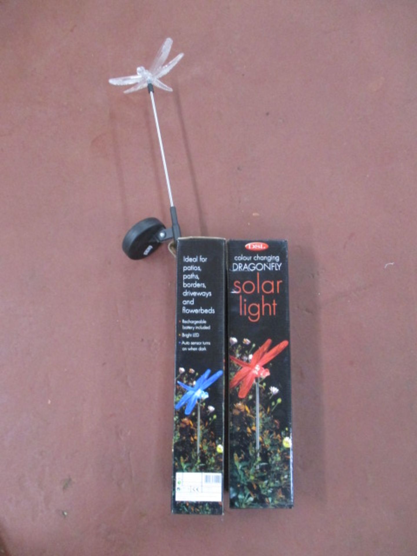 100 x Solar Colour Changing Dragonfly Light - Image 3 of 3