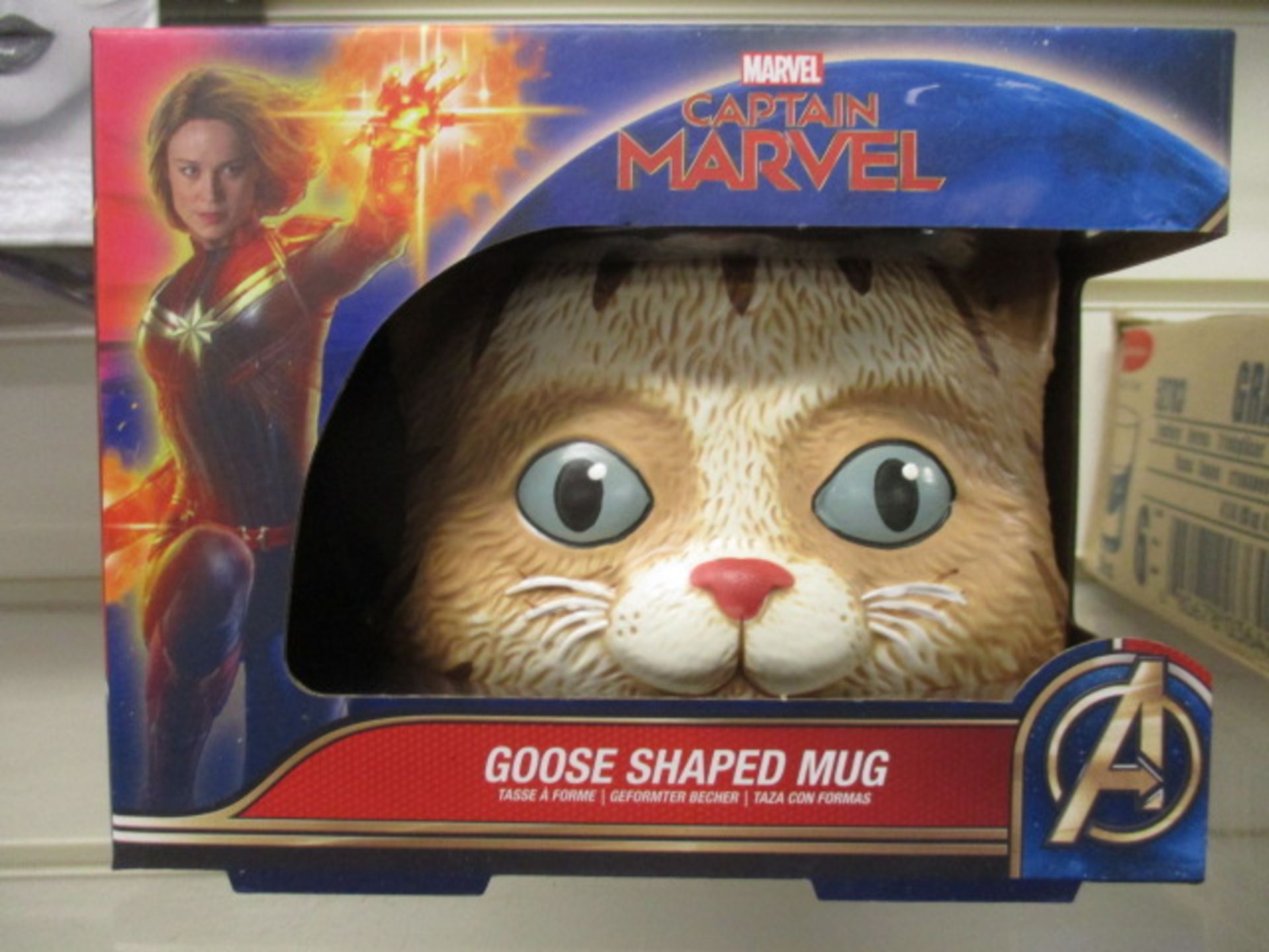 100 x BNIB Avengers Mug | Goose Shaped