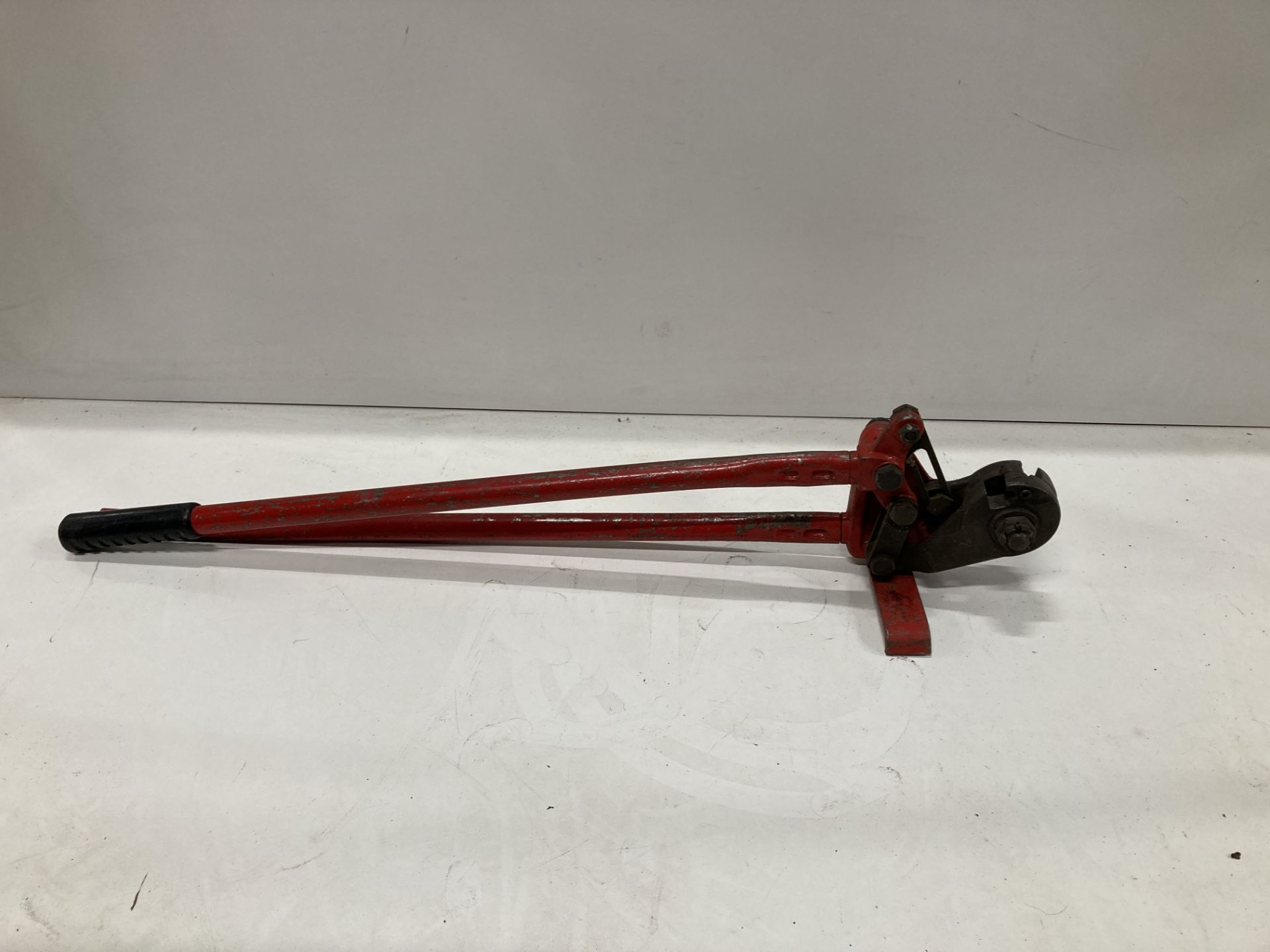 Hand Operated Cutting Tool - Image 2 of 3