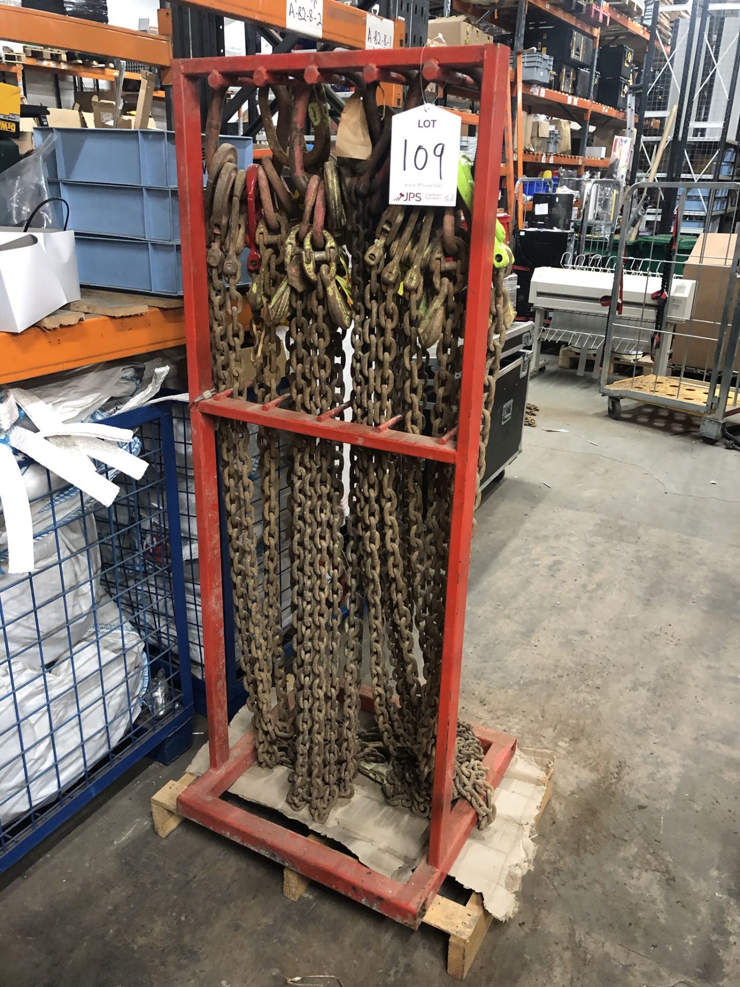 6 x Various Heavy Duty Lifting Chains/Hooks w/ Stand