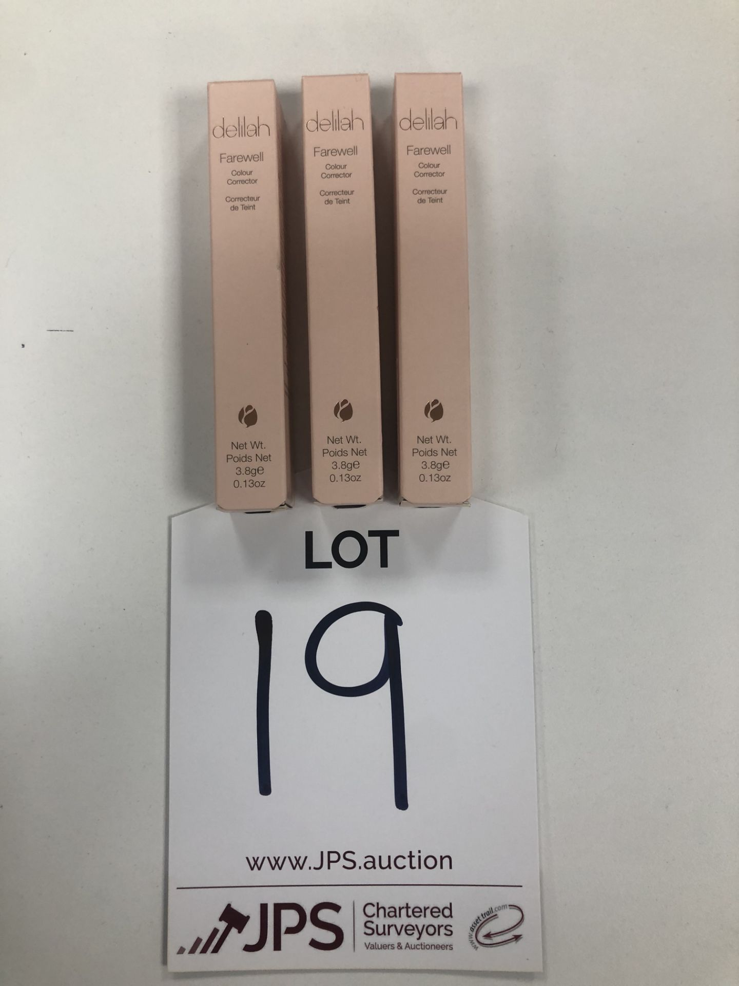 3 x Delilah Farewell Cream Concealer 3.8g - Apricot 4601 - RRP£72 - Image 3 of 4