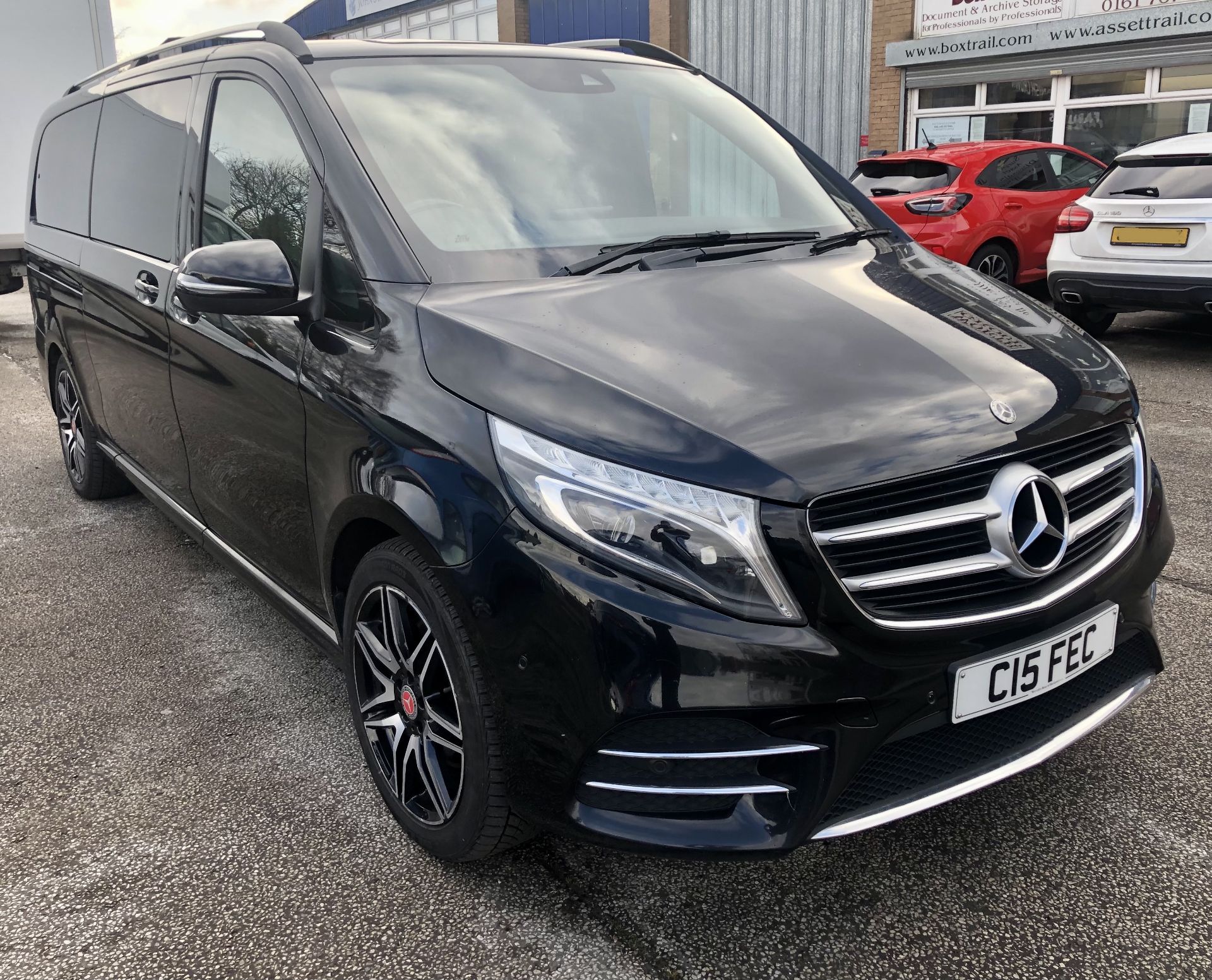 Black Mercedes-Benz V250 D AMG Line Auto Minibus | 2017 | 8 Seater | 129,598 Miles