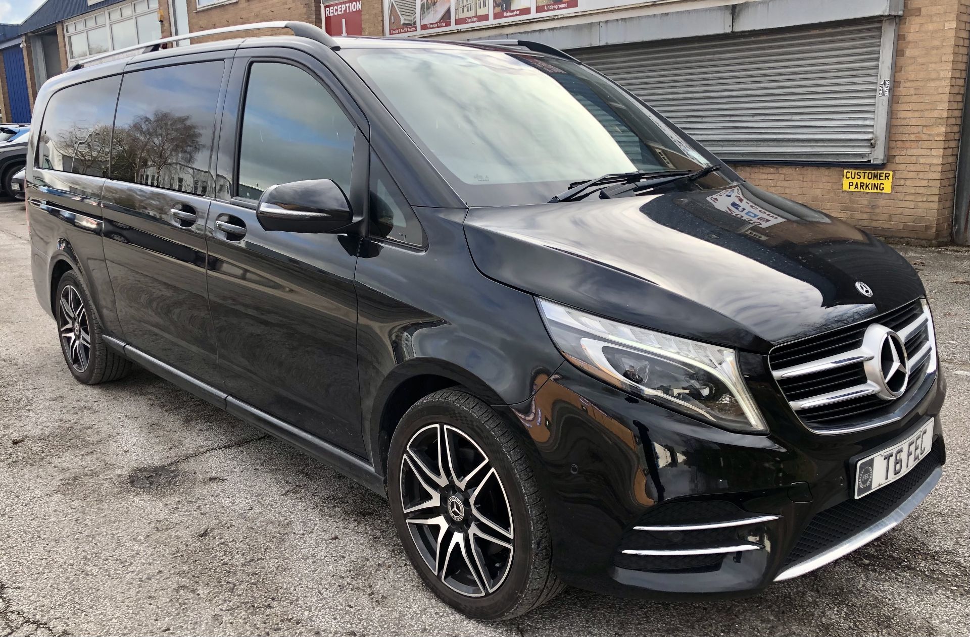 Black Mercedes-Benz V250 D AMG Line Auto Minibus | 2018 | 8 Seater | 122,047 Miles