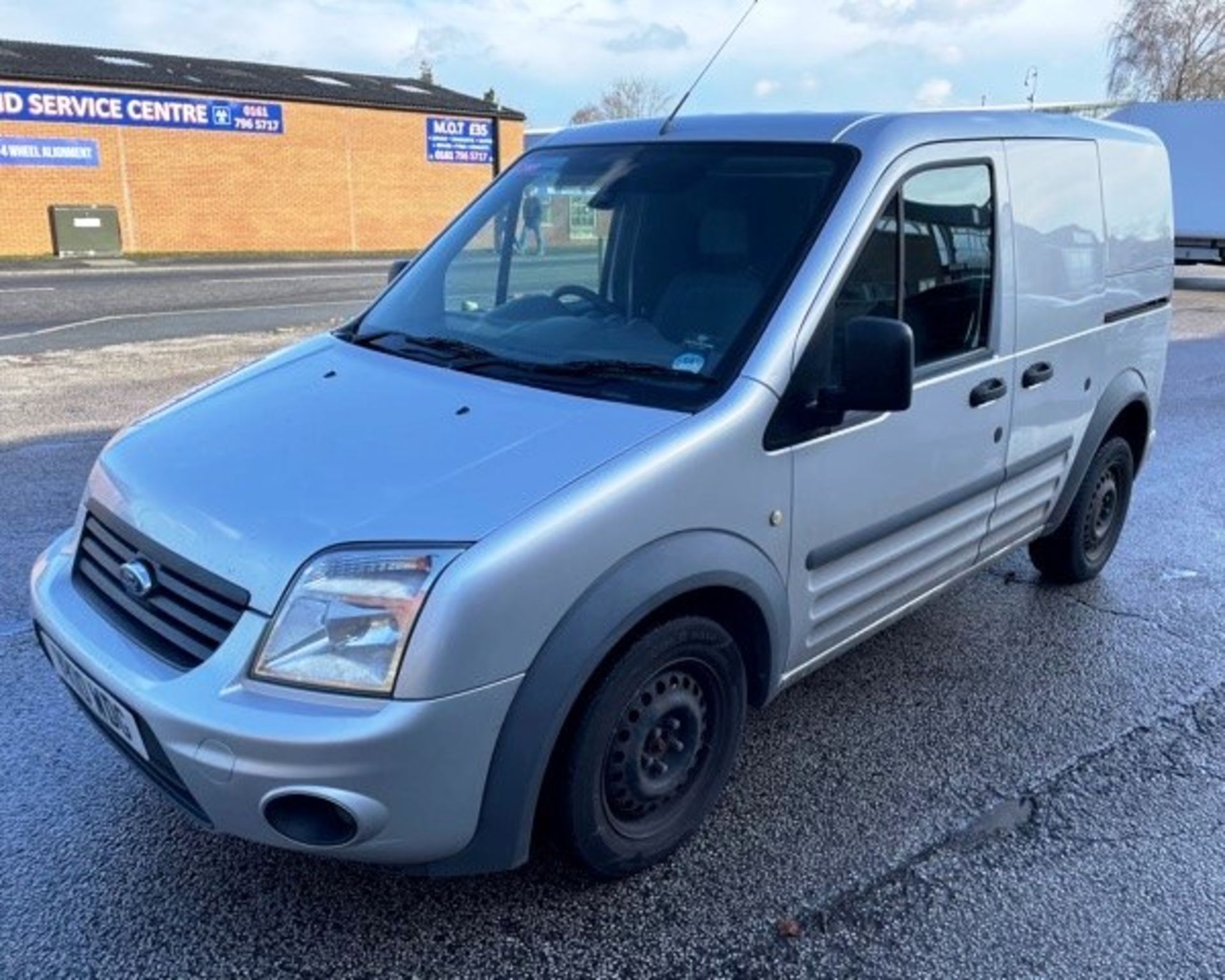 Silver Ford Transit Connect 90 T200 Trend | Reg: YK10 WDG | Miles: 147,822 - Image 3 of 15