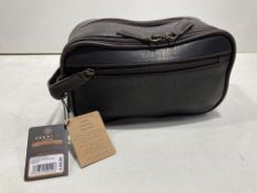 Conka London Thirlmere Classic Washbag | Darkest Brown | RRP £48.00