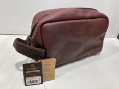 Conka London Windemere Hide Washbag | Claret | RRP £40.00