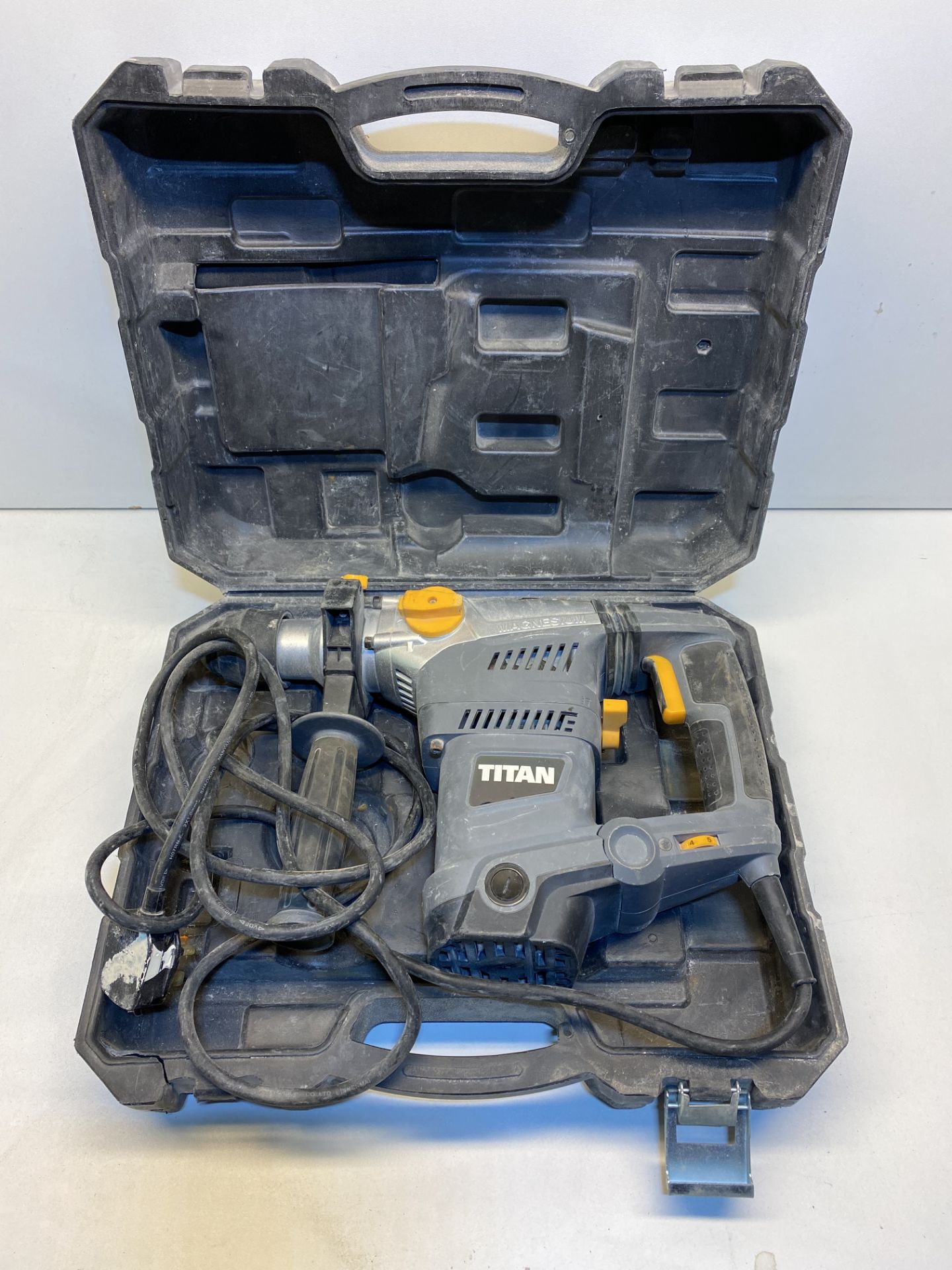 Titan Electric SDS Plus Drill | TTB653SDS - Image 2 of 7