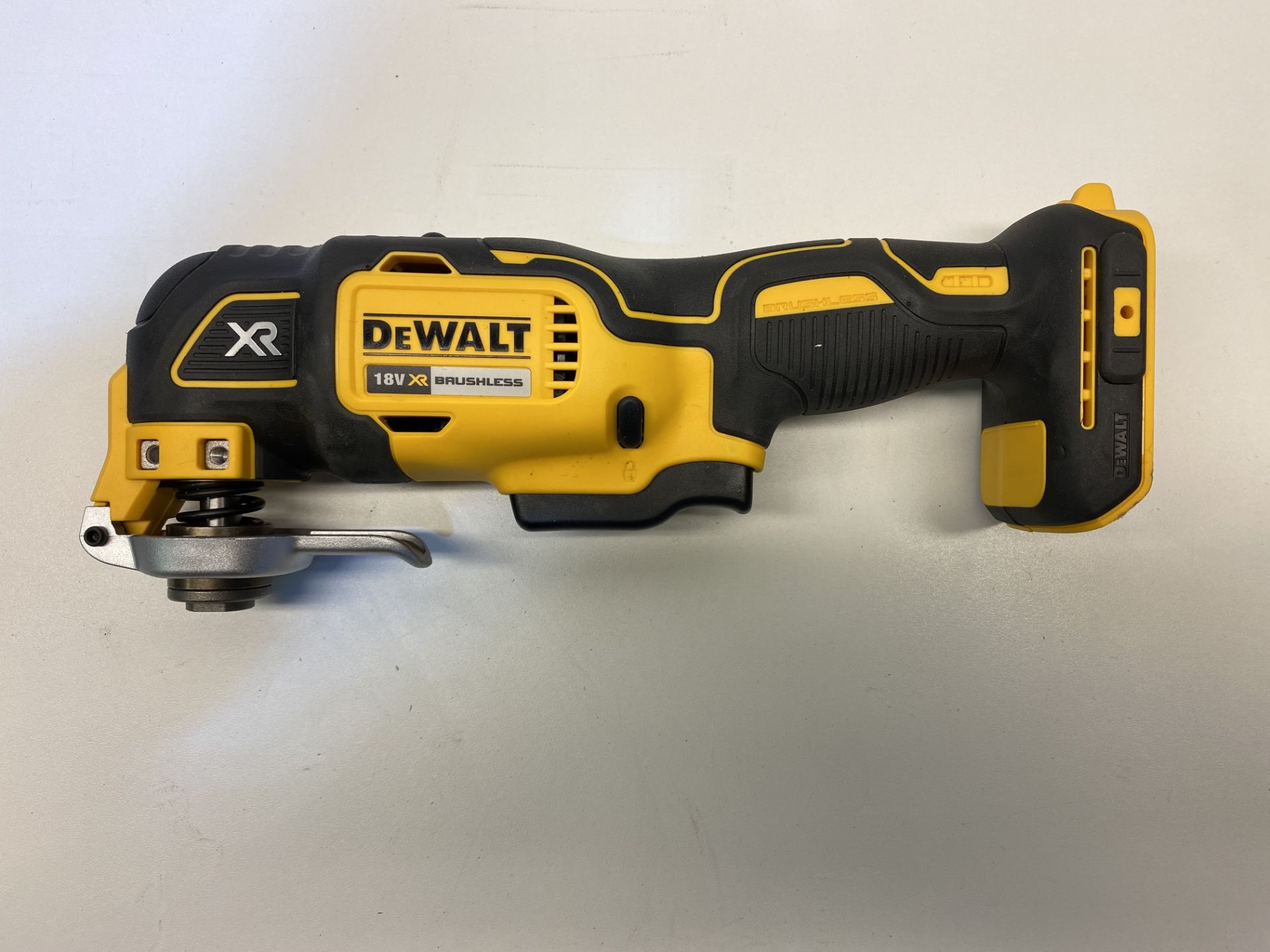 Dewalt Xr 18V Dcs391 Circular Saw & Dcs355 Multi Tool Bare Units + Deep Tstak - Image 8 of 11