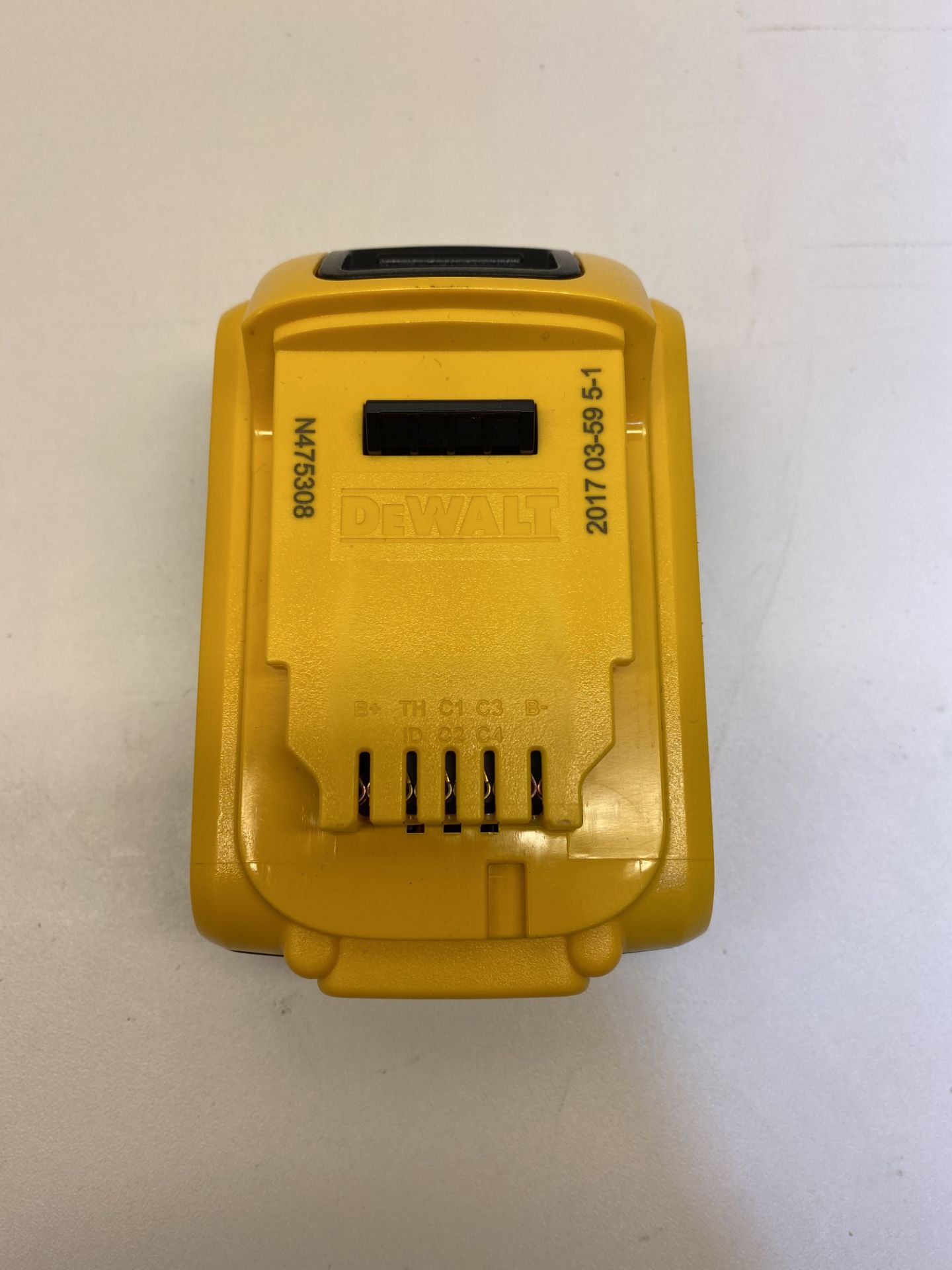 DeWalt DCB115 Battery Charger w/ 2 x DeWalt DCB184 18V Batteries - Image 4 of 8