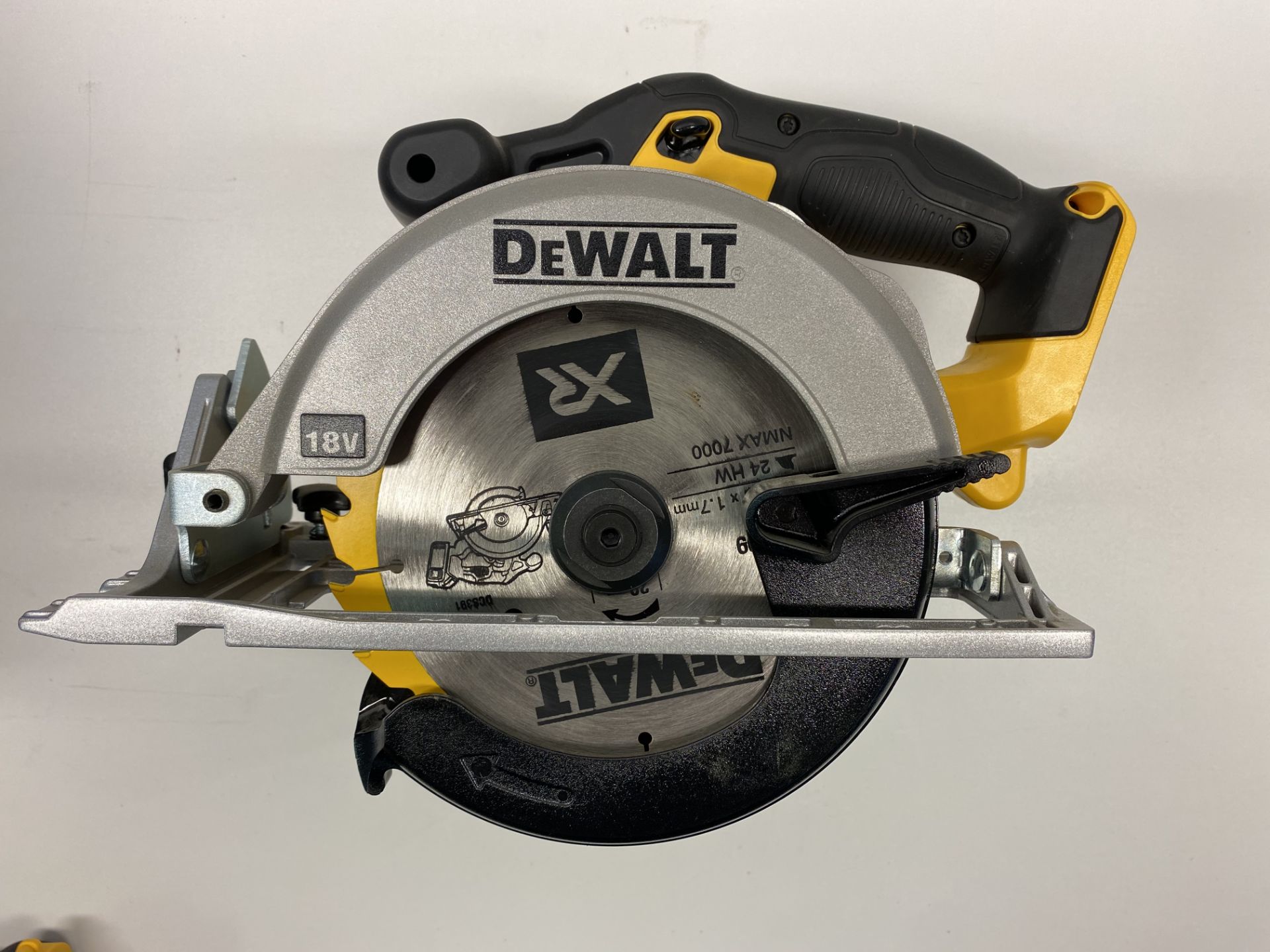 Dewalt Xr 18V Dcs391 Circular Saw & Dcs355 Multi Tool Bare Units + Deep Tstak - Image 5 of 11