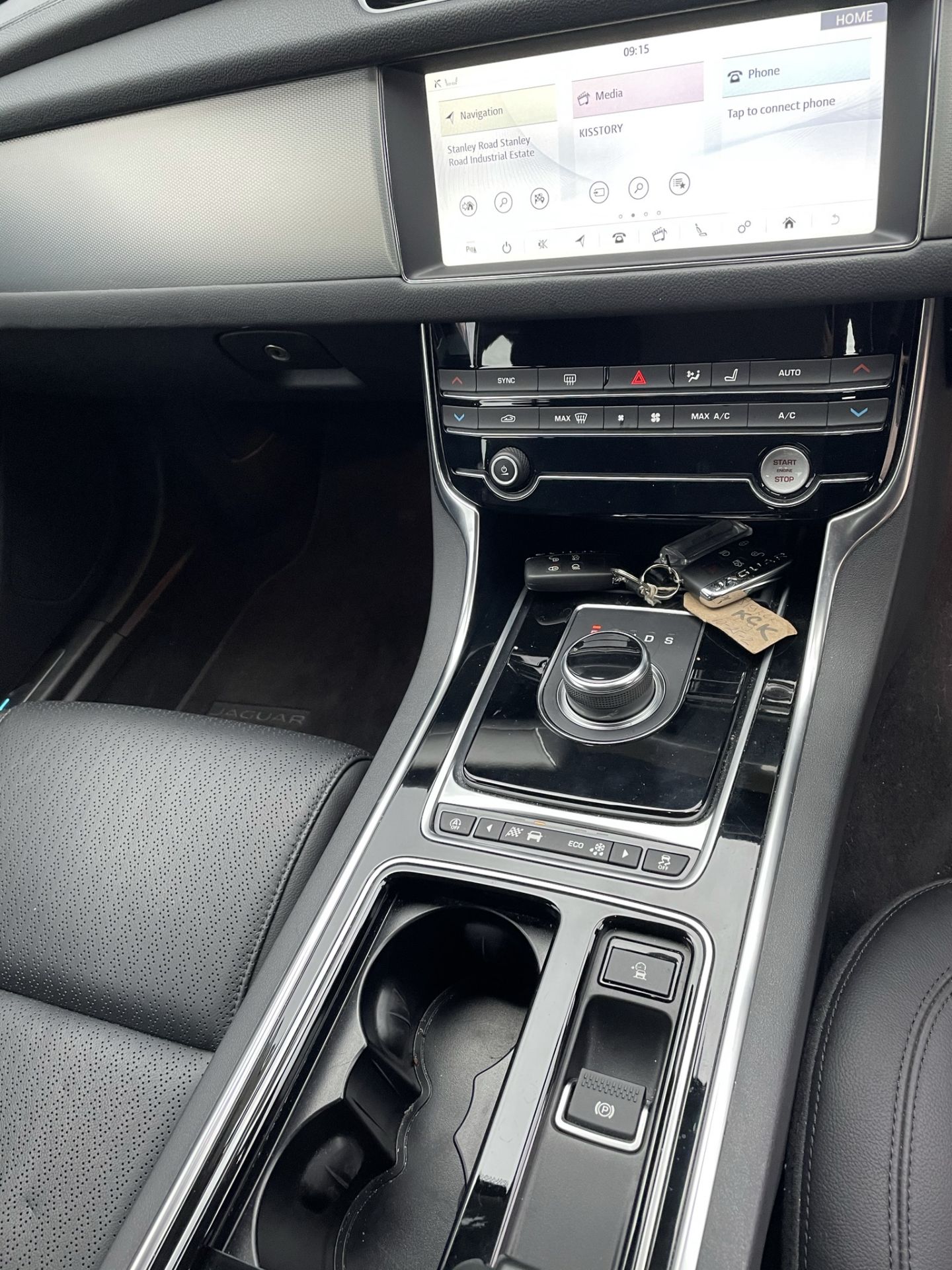 Jaguar XF Prestige D Auto Diesel Estate in Silver | 19 Plate | 30,982 Miles | See Description - Image 10 of 13