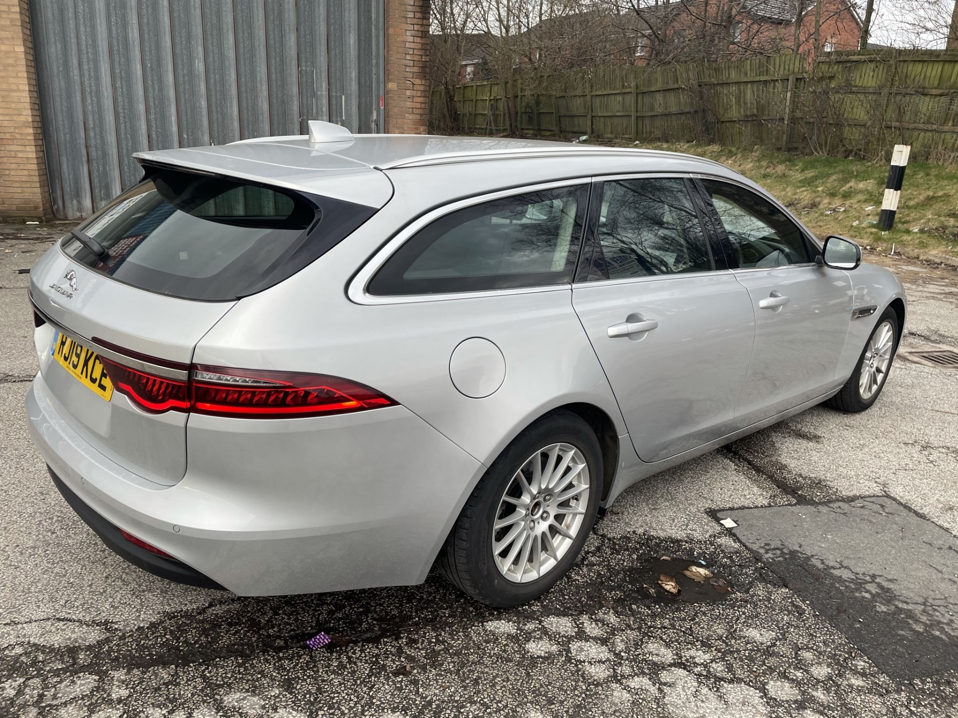 Jaguar XF Prestige D Auto Diesel Estate in Silver | 19 Plate | 47,861 Miles - Image 6 of 12