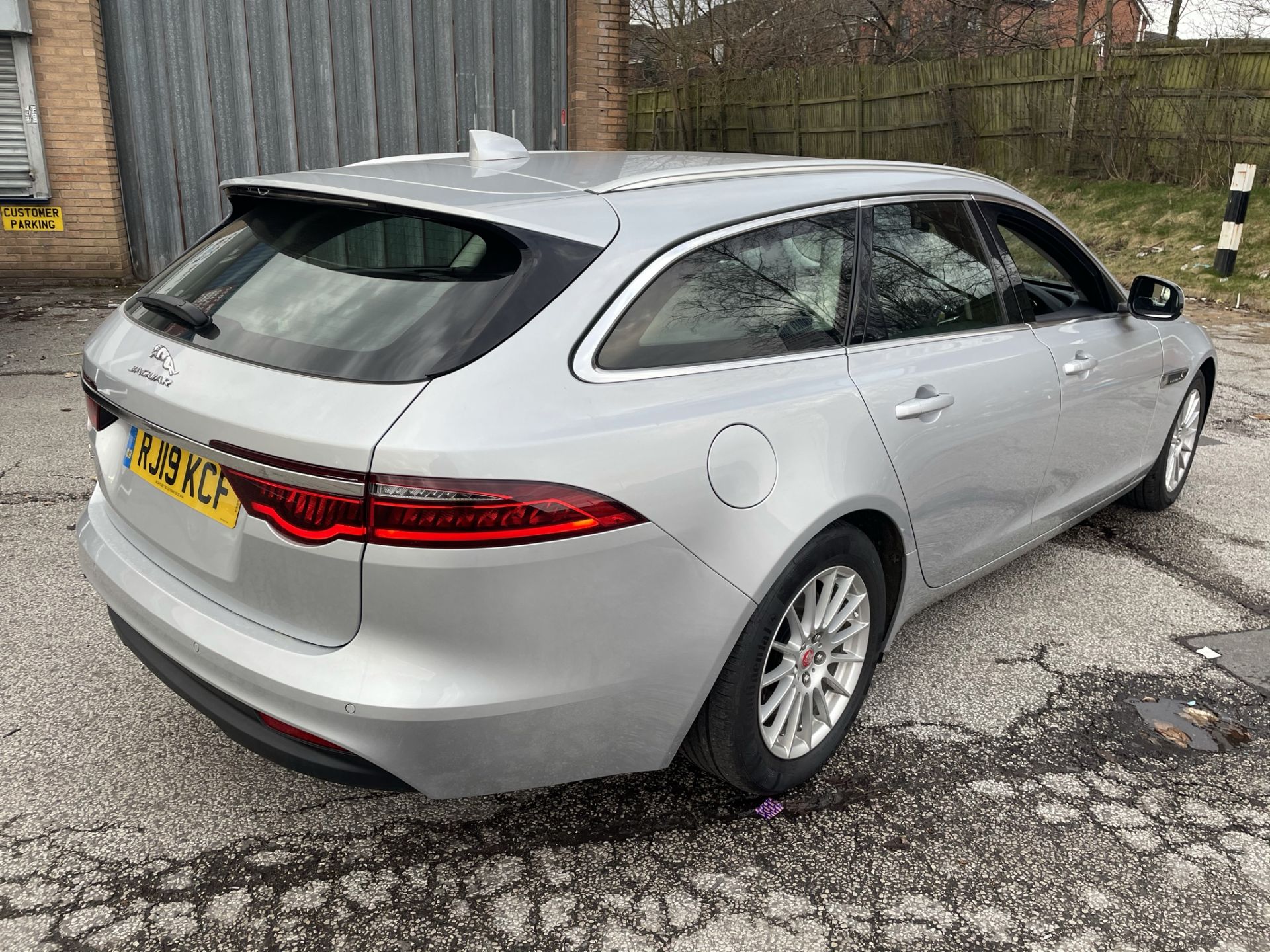 Jaguar XF Prestige D Auto Diesel Estate in Silver | 19 Plate | 38,107 Miles - Image 6 of 12