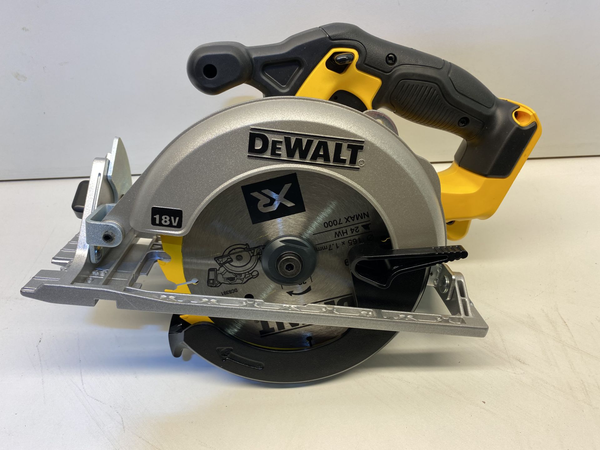 DeWalt Cordless Circular Saw | DCS391 | RRP £149.00