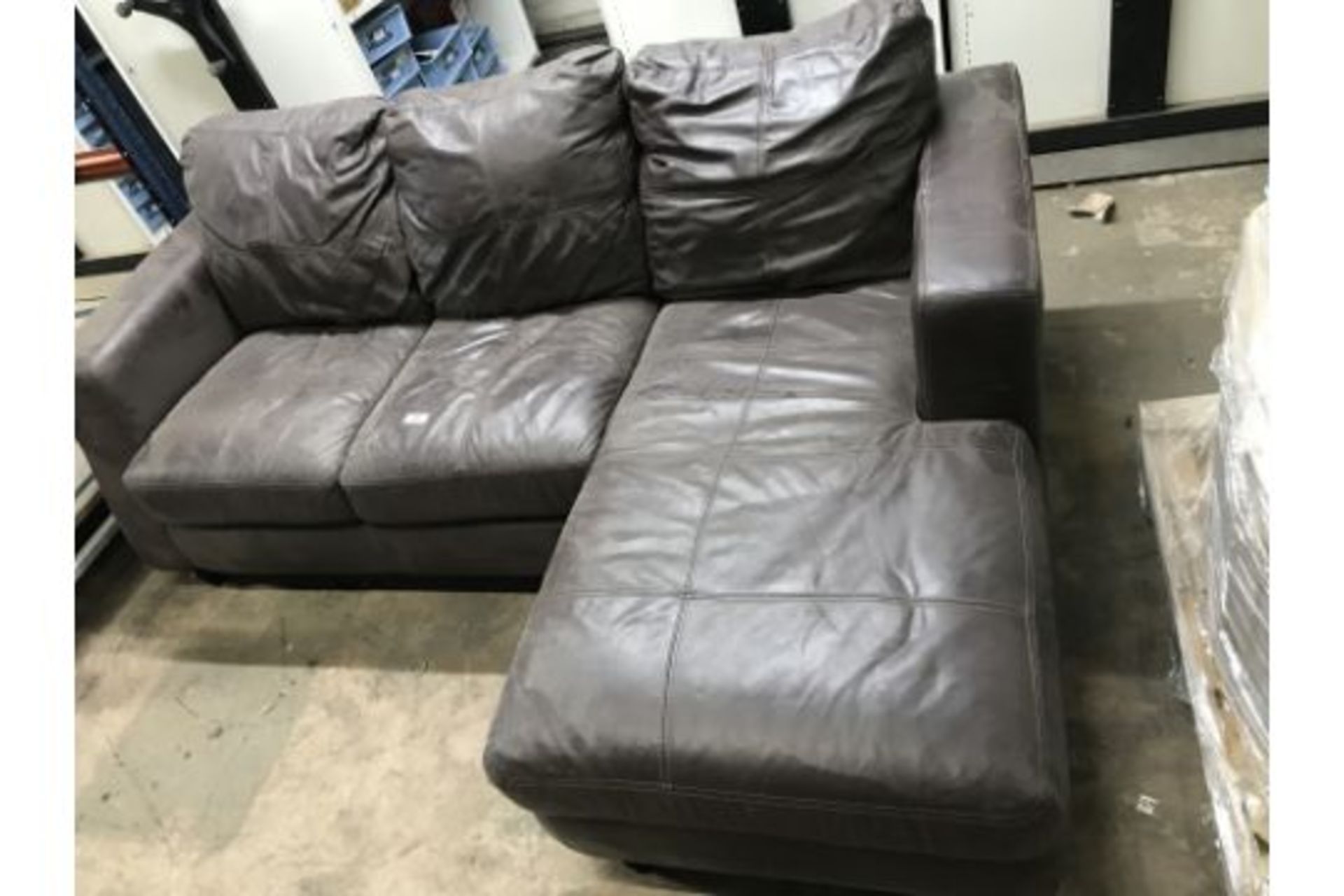 3 Seater Leather Corner Sofa | NO VAT ON HAMMER