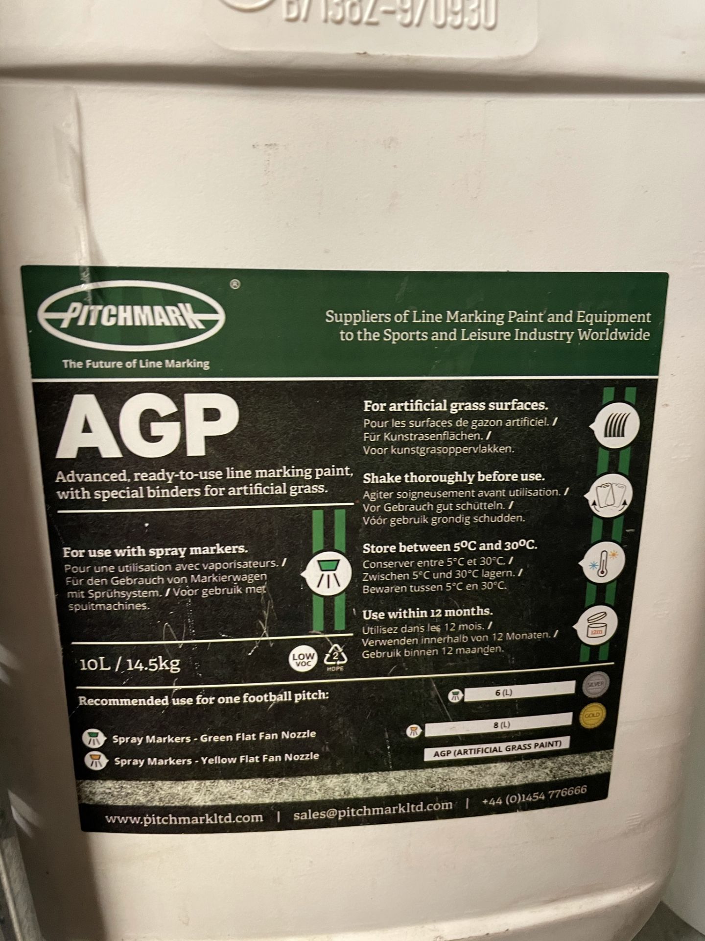 2 x 10L Tubs of Pitchmark EcoClean Liquid/AGP Line Marking Paint - Image 2 of 2