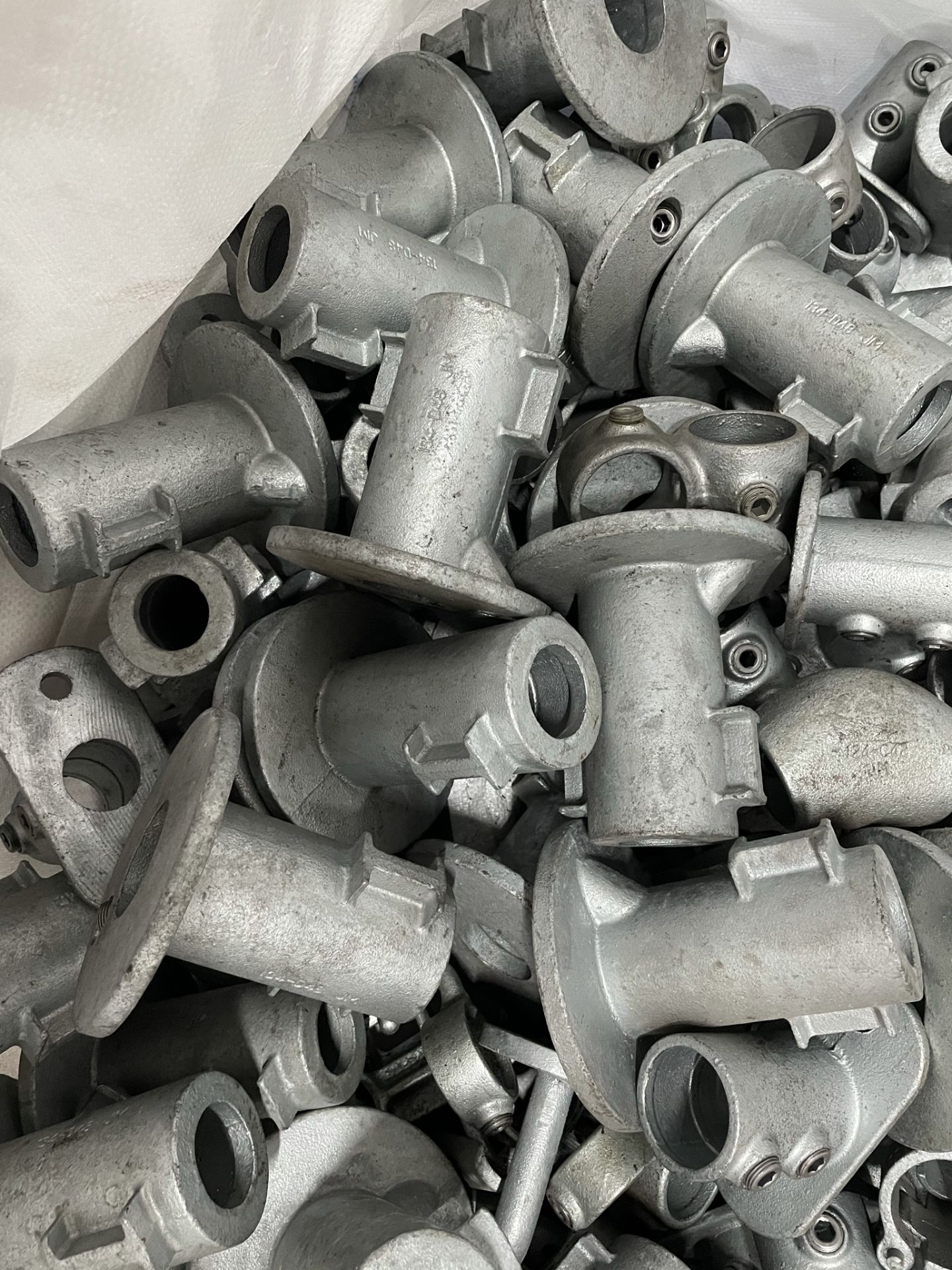 Large Bag of Various Metal Pipe Fittings as per photos - Image 4 of 6