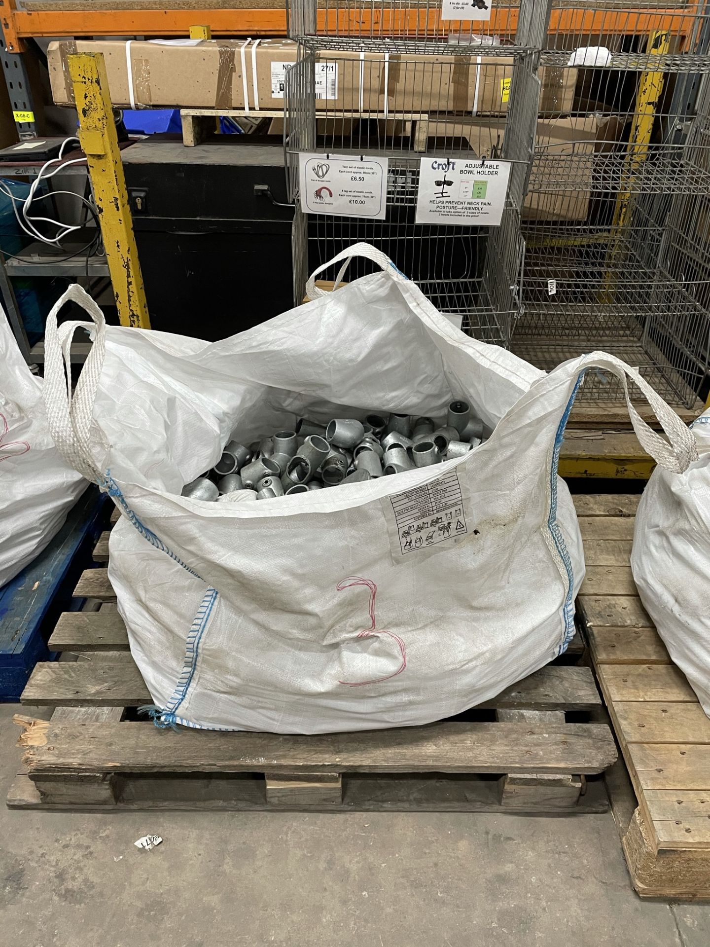 Large Bag of Various Metal Pipe Fittings as per photos - Image 3 of 6