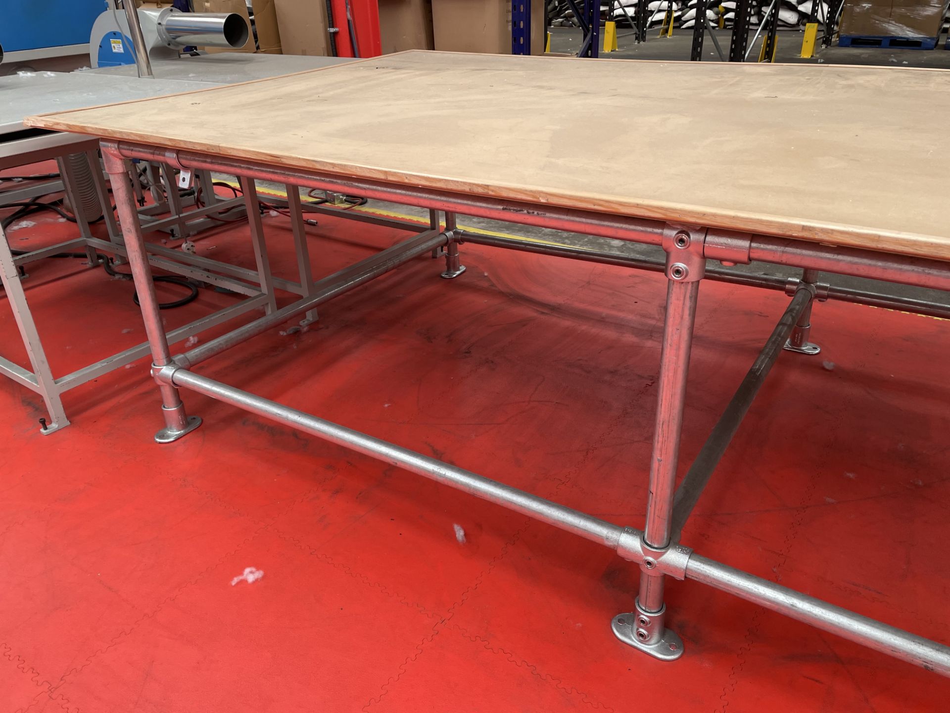 Scaffold Frame Industrial Workbench | 3060mm L X 1560mm W - Image 2 of 2