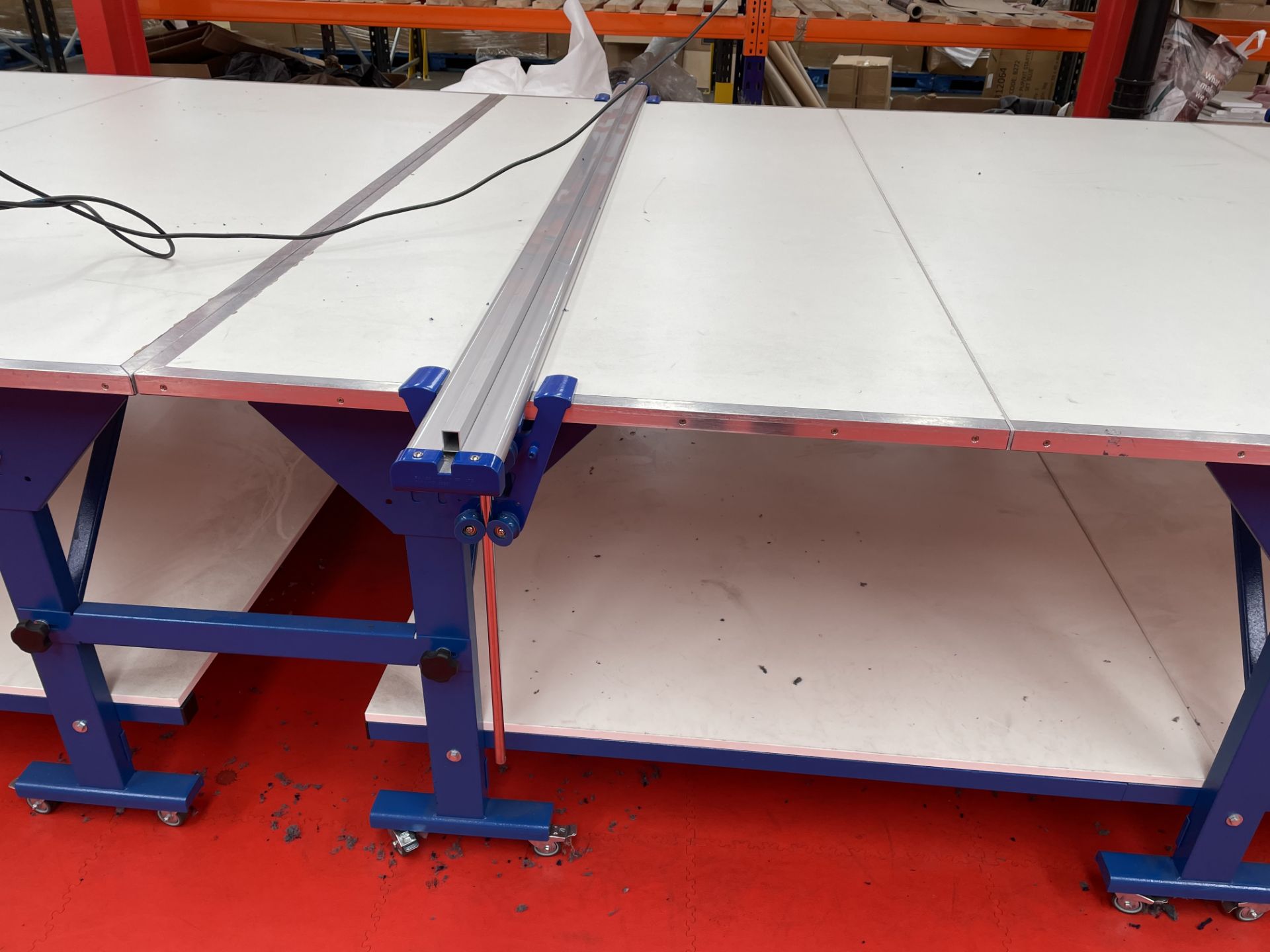 6m Rexel Fabric Cutting Bench w/ Su Lee Manual End Cutter, Clamp & Fabric Holder - Image 6 of 8