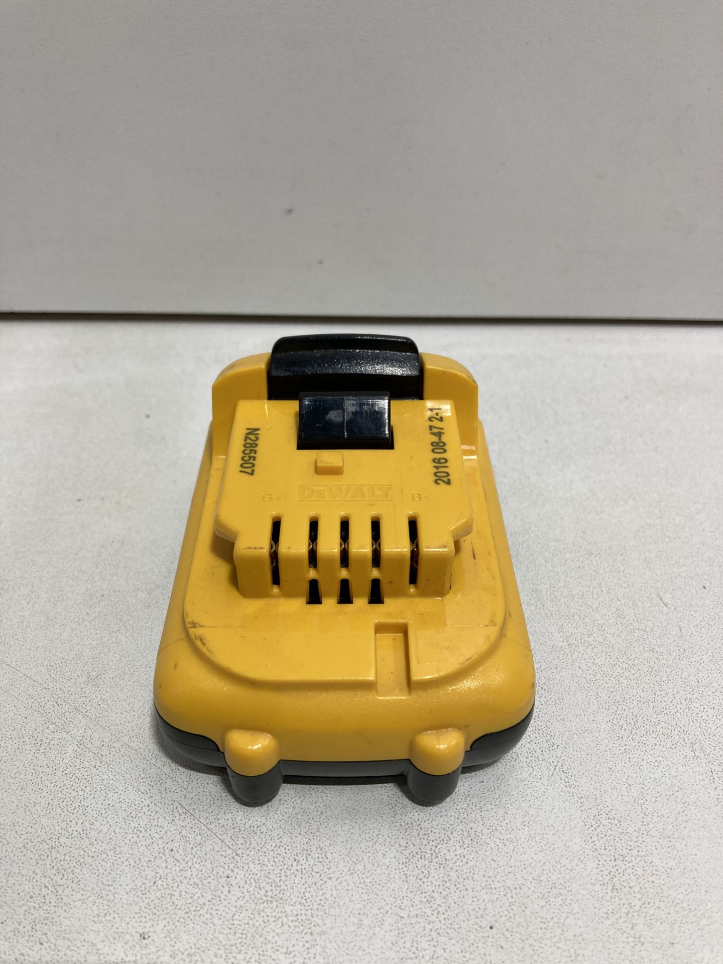 DeWalt Battery | DCB127 | RRP £32.95 - Image 3 of 4