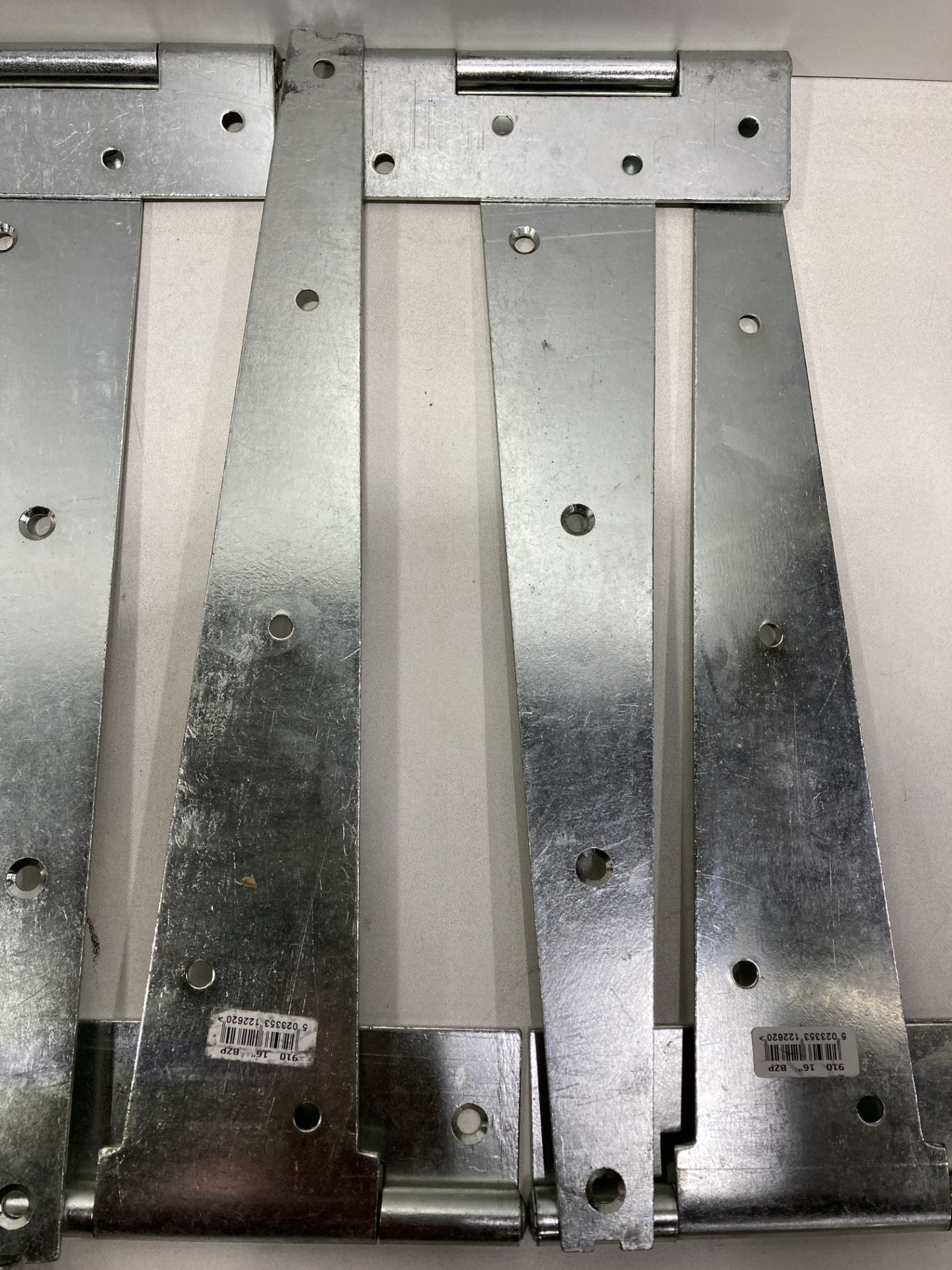 16 x Large Tee Hinges | 420mm - Image 2 of 2