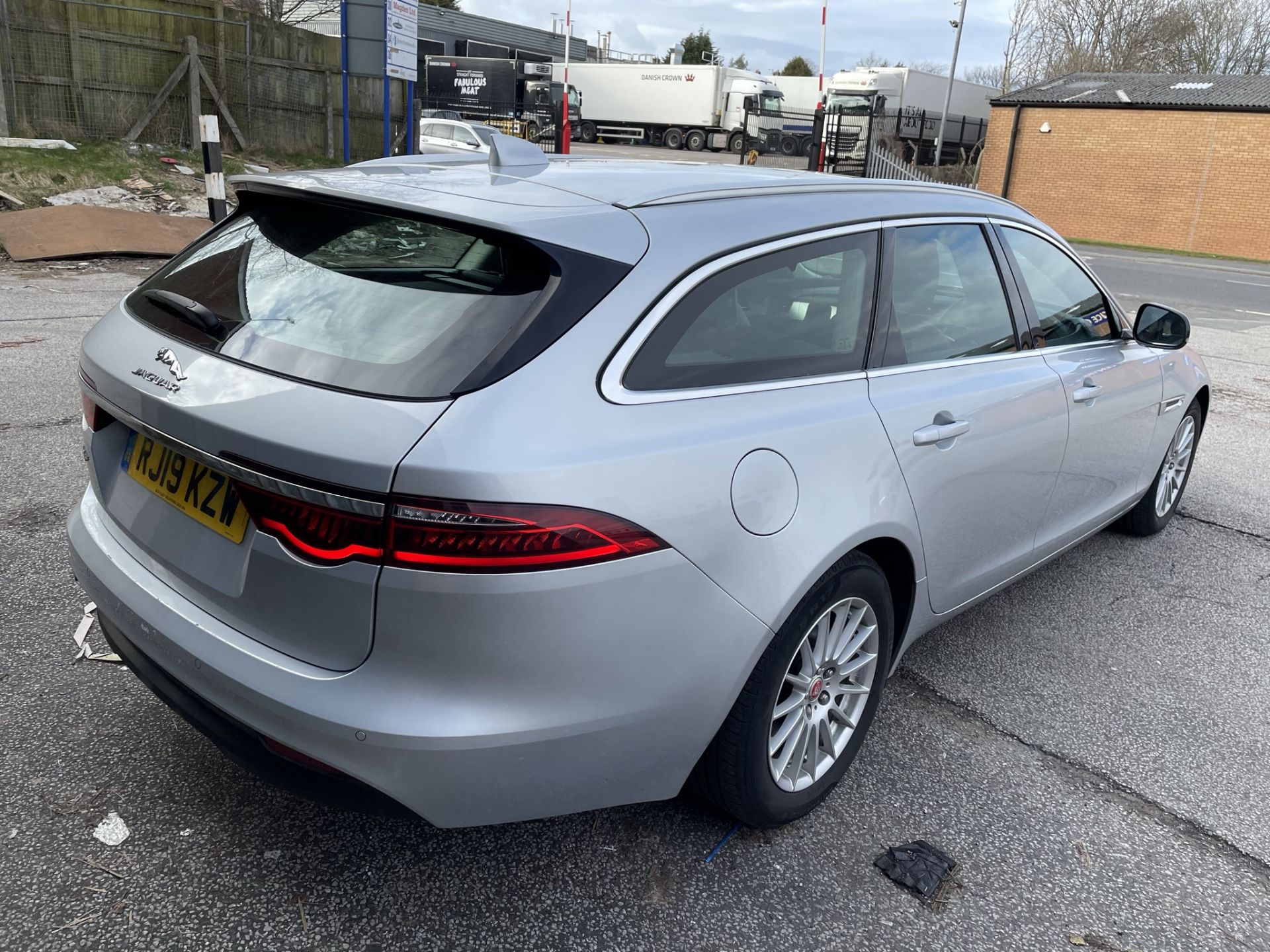 Jaguar XF Prestige D Auto Diesel Estate in Silver | 19 Plate | 36,361 Miles - Image 6 of 20