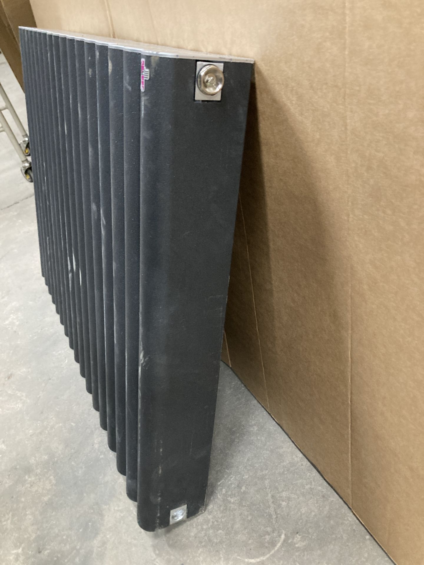 Black Unbranded Radiator - Image 4 of 4