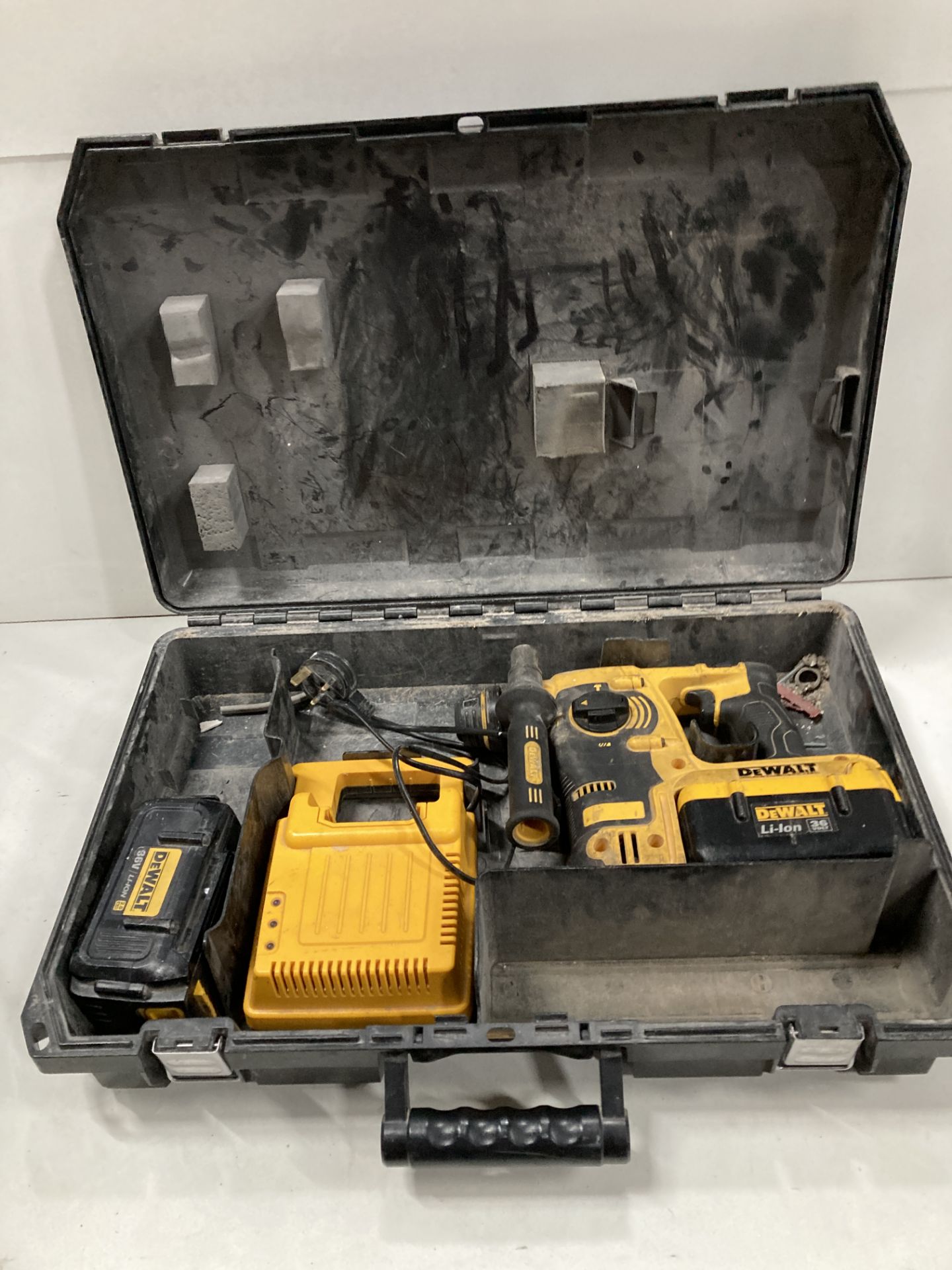 DeWalt Cordless Hammer Drill | DCH363D2