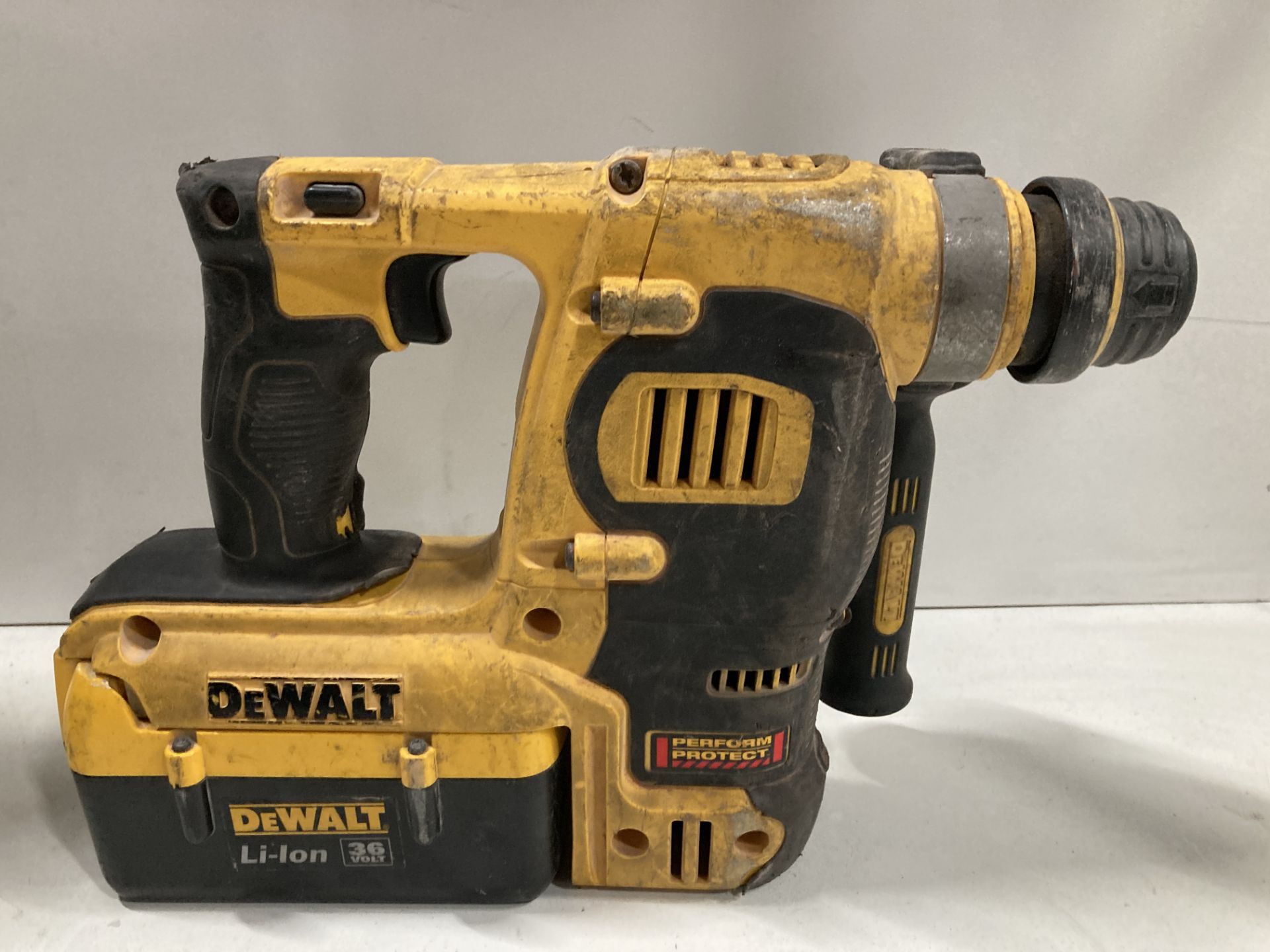 DeWalt Cordless Hammer Drill | DCH363D2 - Image 5 of 8